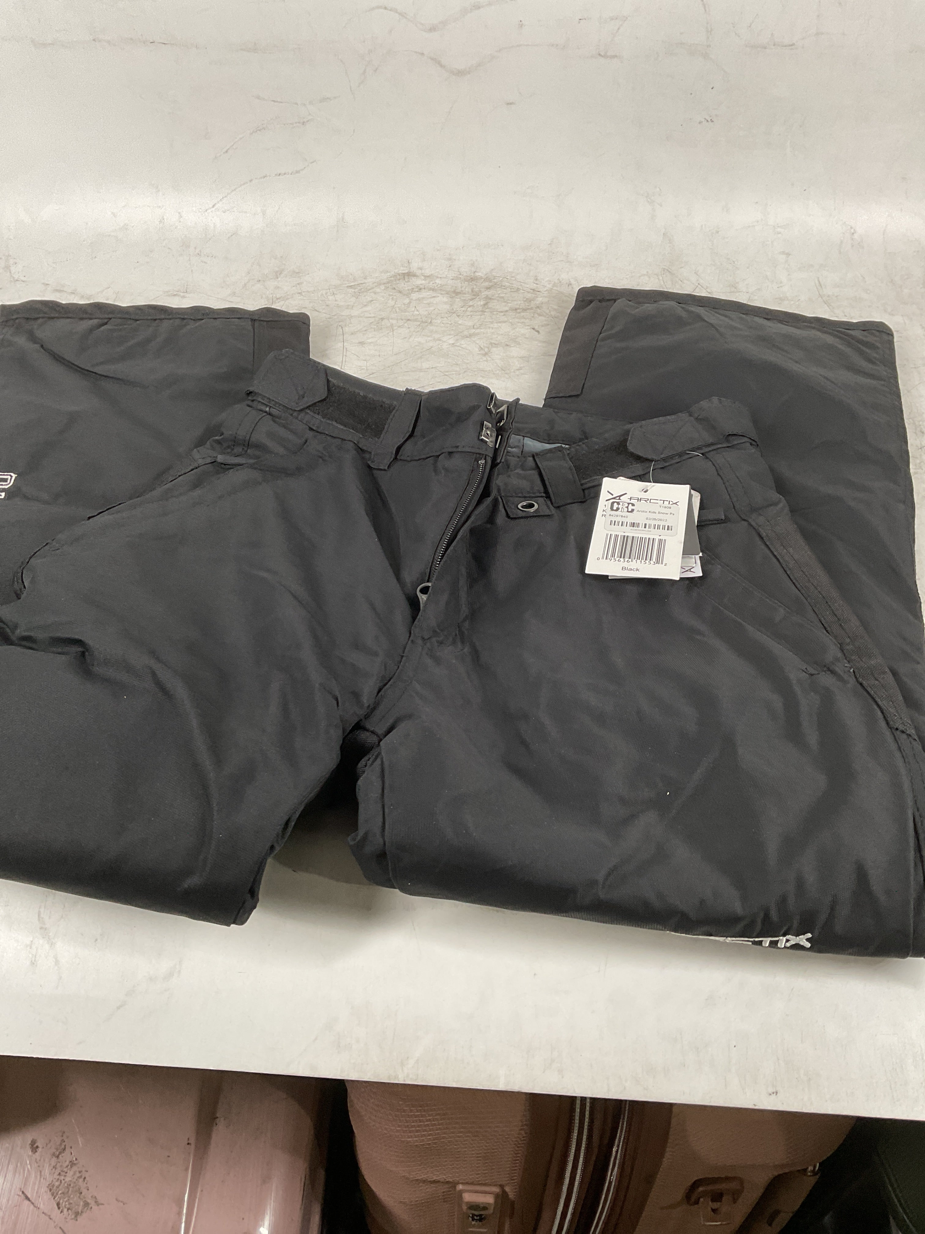 Arctix Kids Snow Pants with Reinforced Knees and Seat ( Black , Large ) Black Large U4