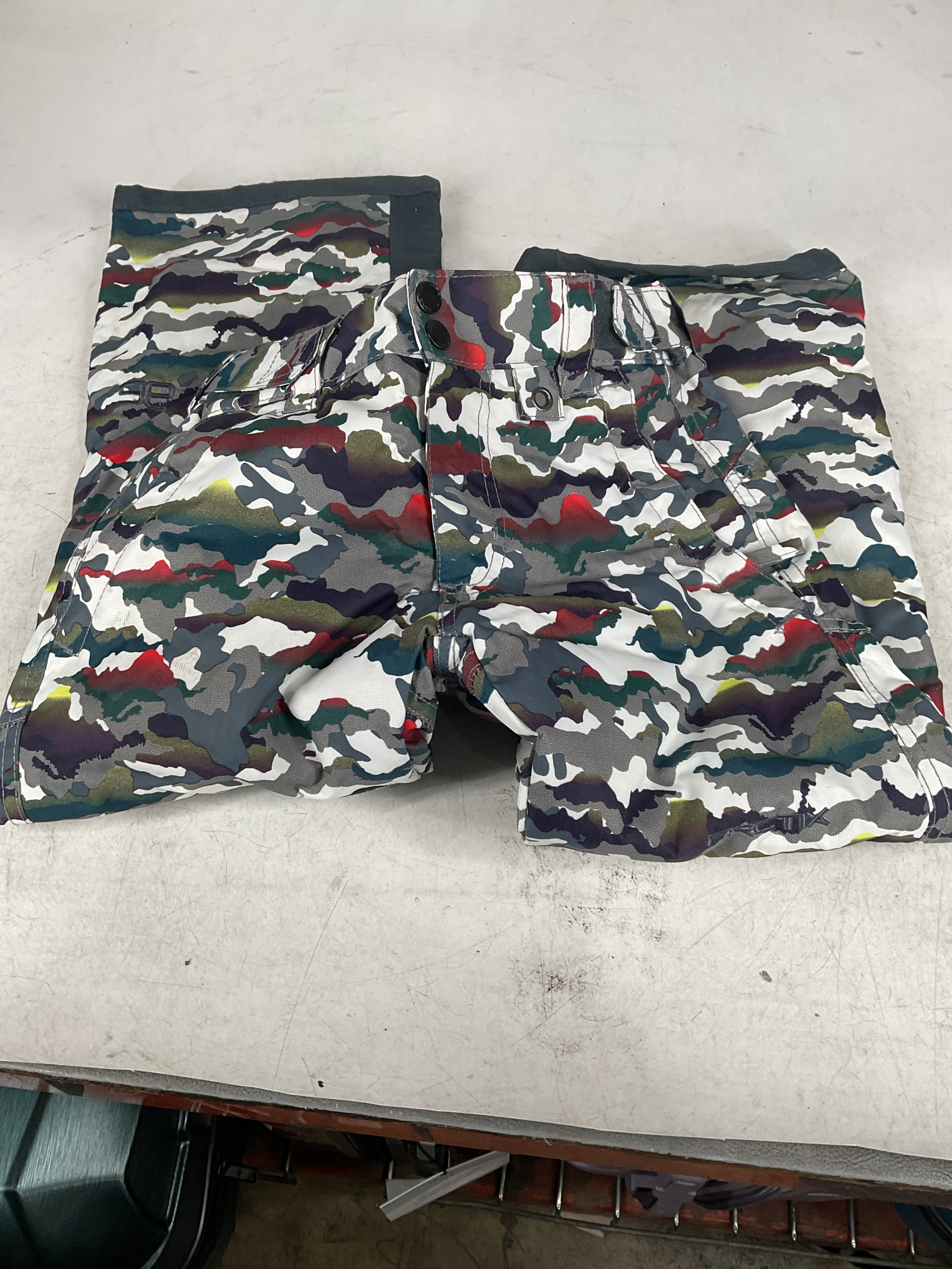 Arctix Kids Snow Pants with Reinforced Knees and Seat White Multi Camo Small U1