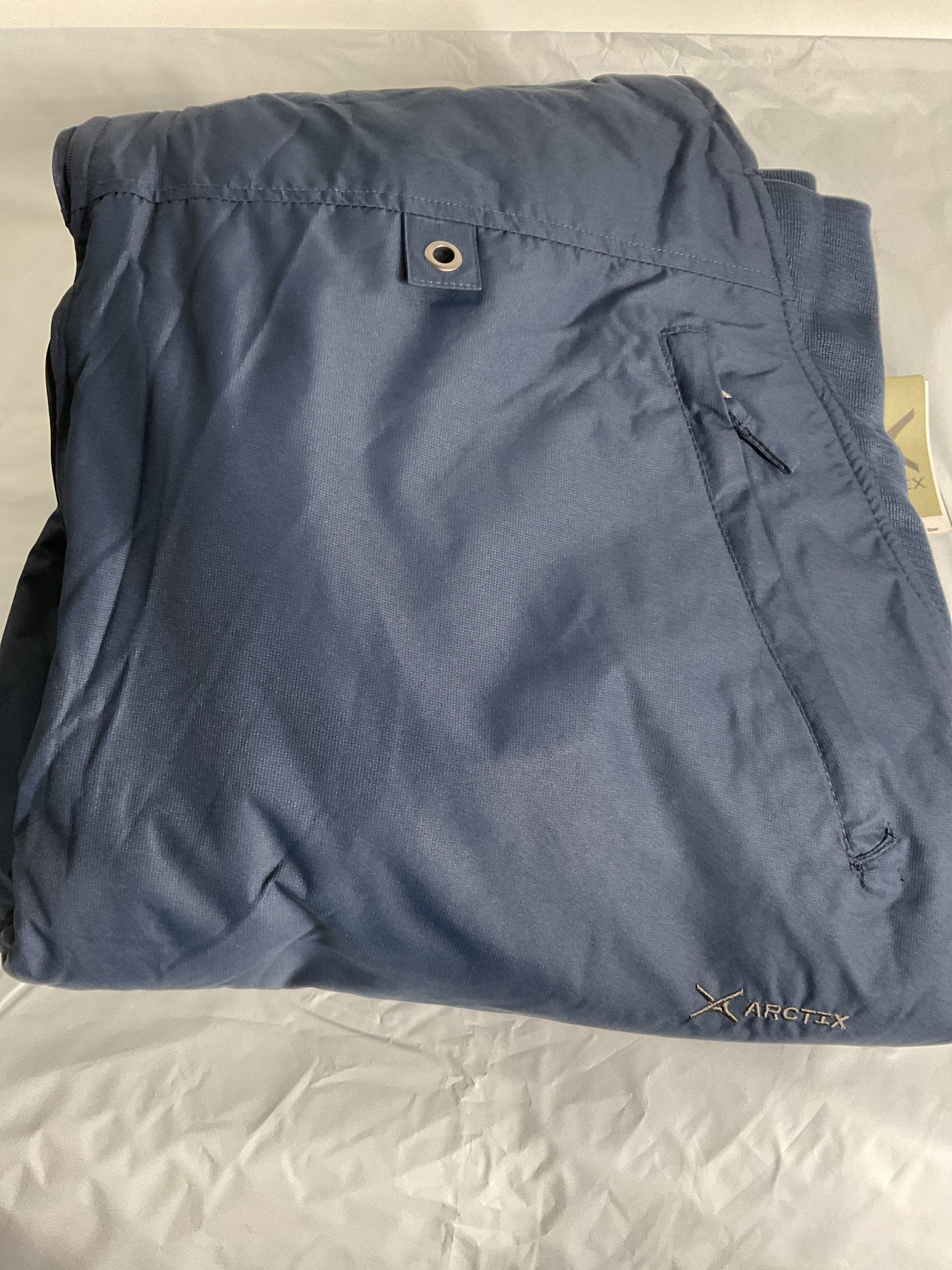 Arctix Mens Essential Insulated Bib ( Blue Night , 4X-Large/30" Inseam ) Blue Night 4 X Large 30 Inseam U2