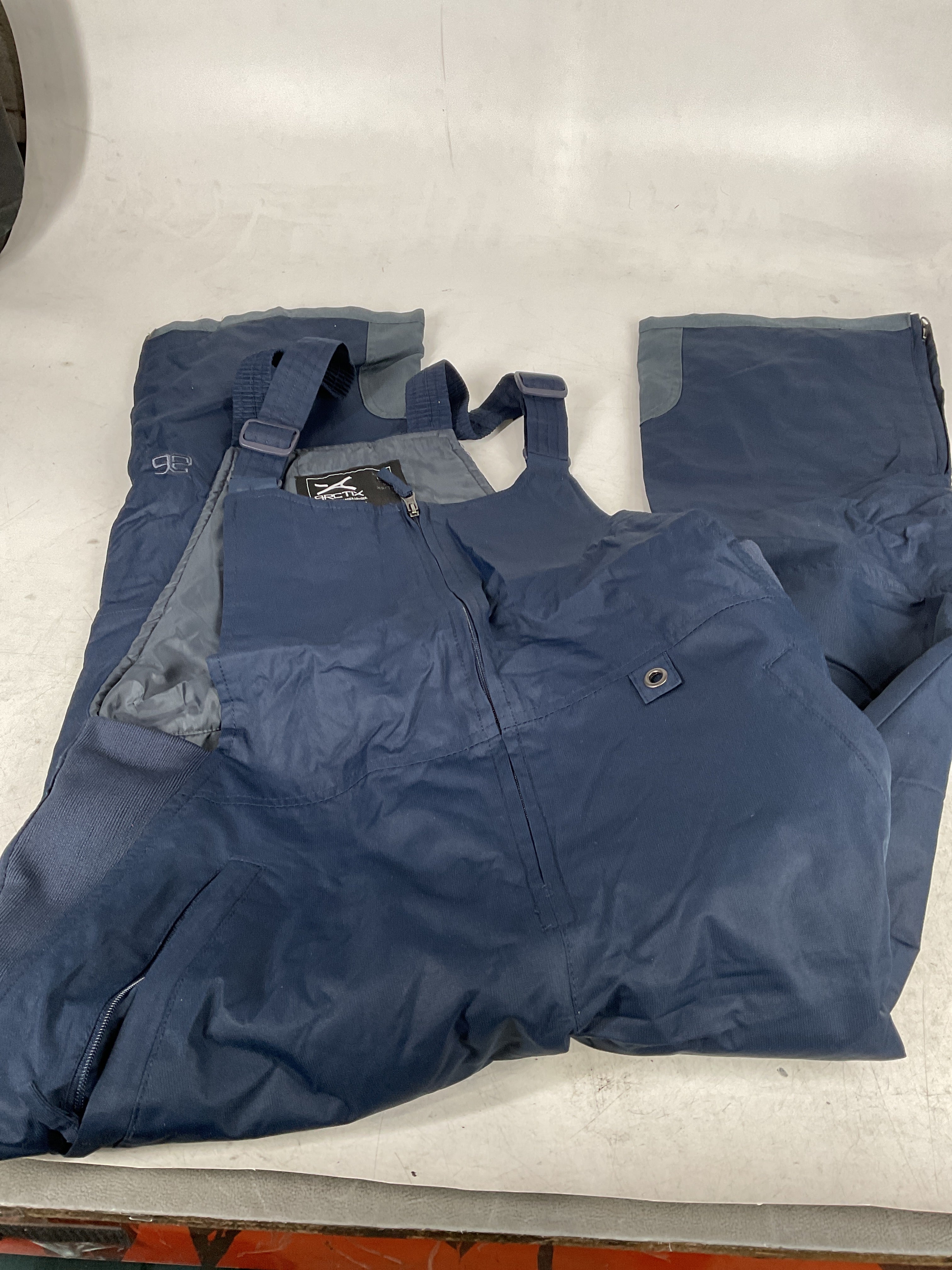 Arctix Women's Essential Bib Overall Regular 31 Blue Night X Large U4