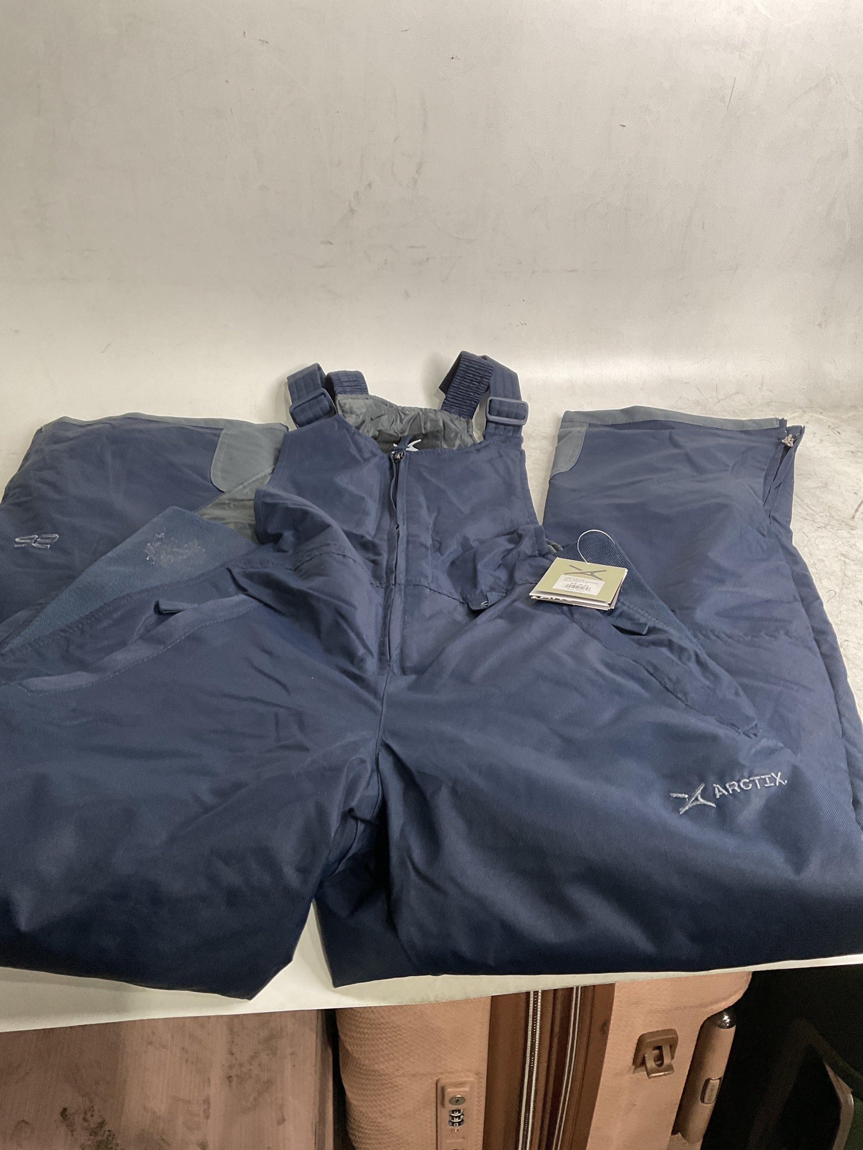 Arctix Women's Essential Bib Overall Regular 31 ( Blue Night , X-Small Tall ) Blue Night X Small Tall U3