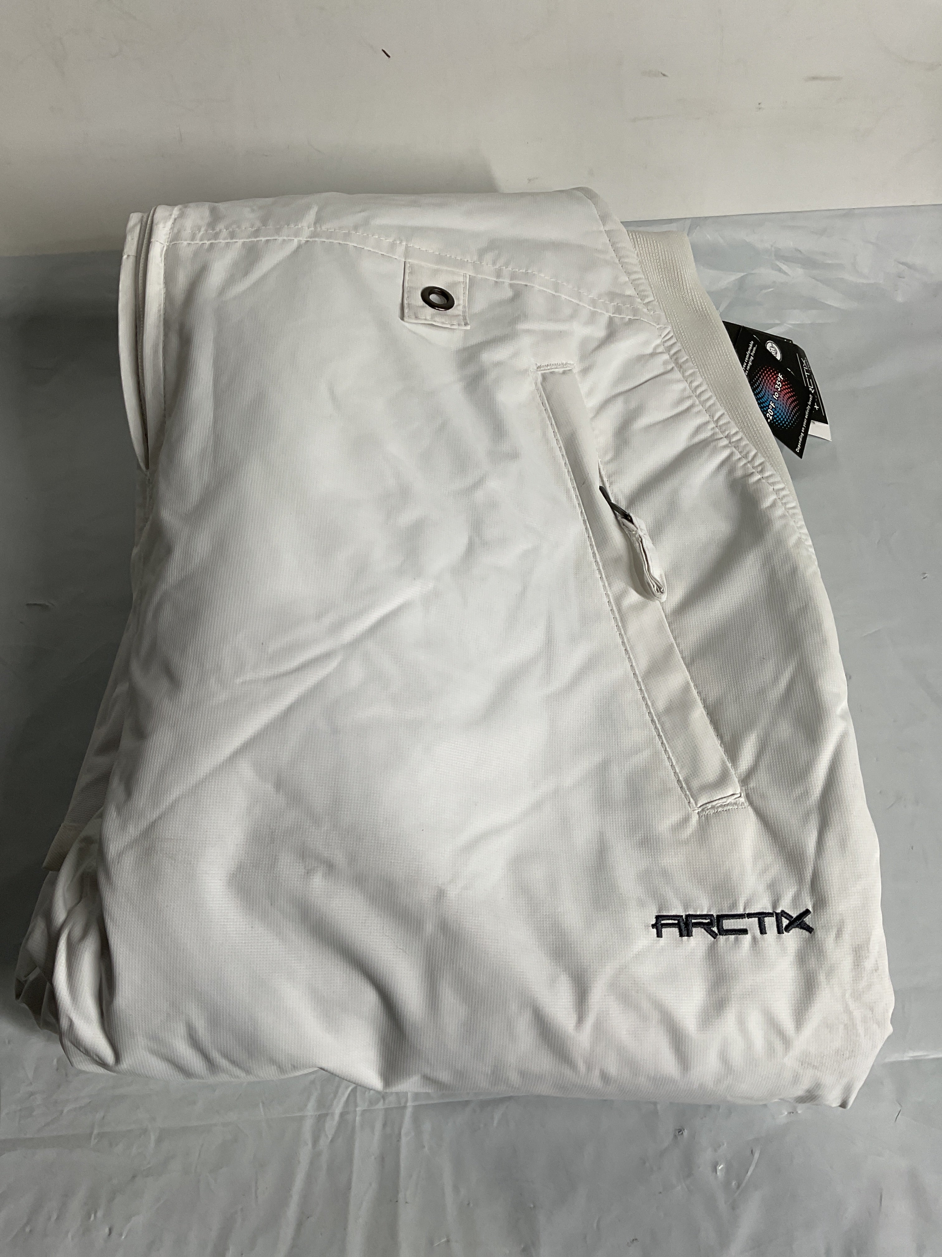 Arctix Women's Essential Bib Overall Regular 31 ( White , 1X Tall ) White 1 X Tall U1