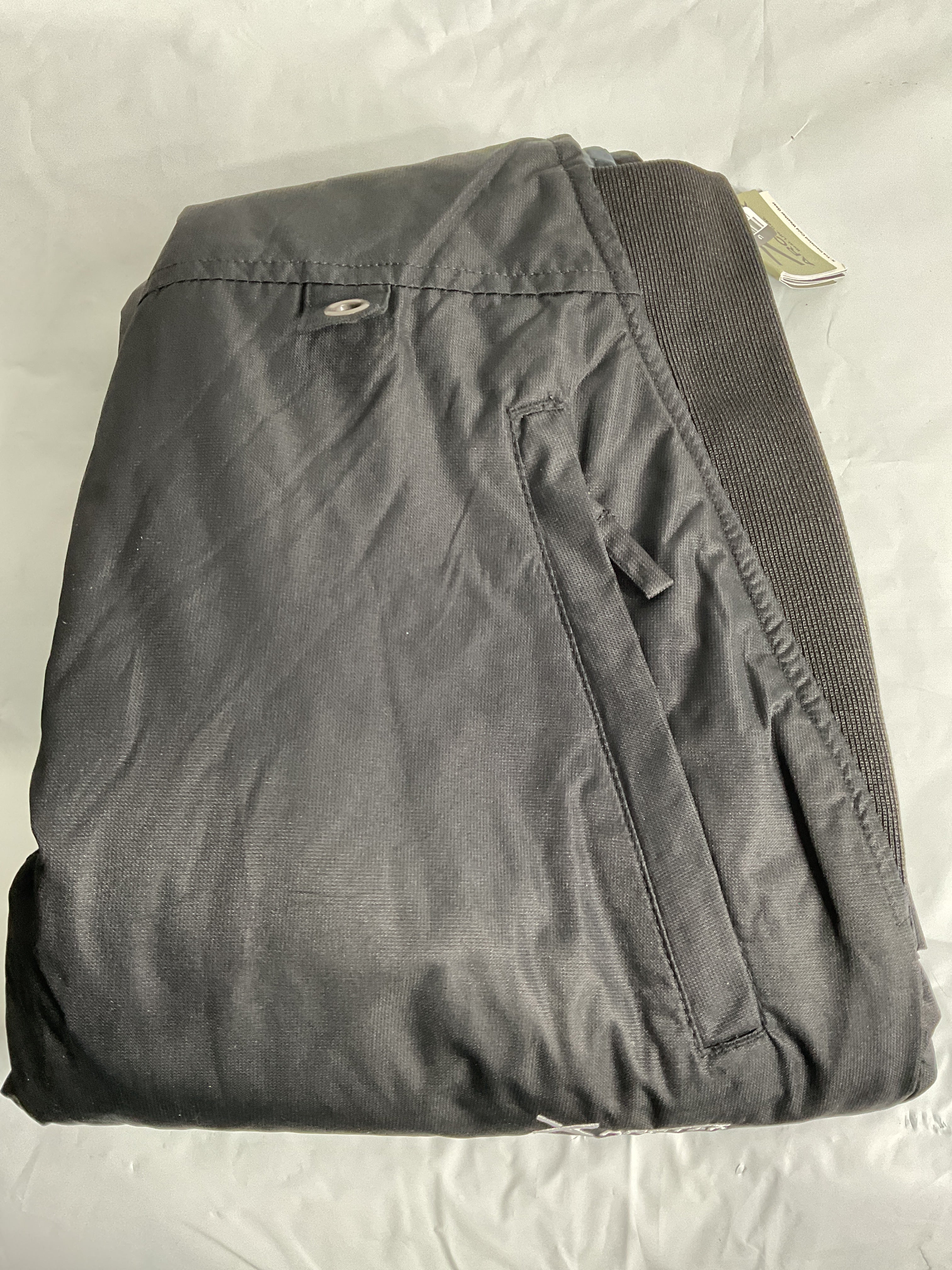 Arctix Women's Essential Bib Overall Regular 31 ( Black , Medium Short ) Black Medium Short U3
