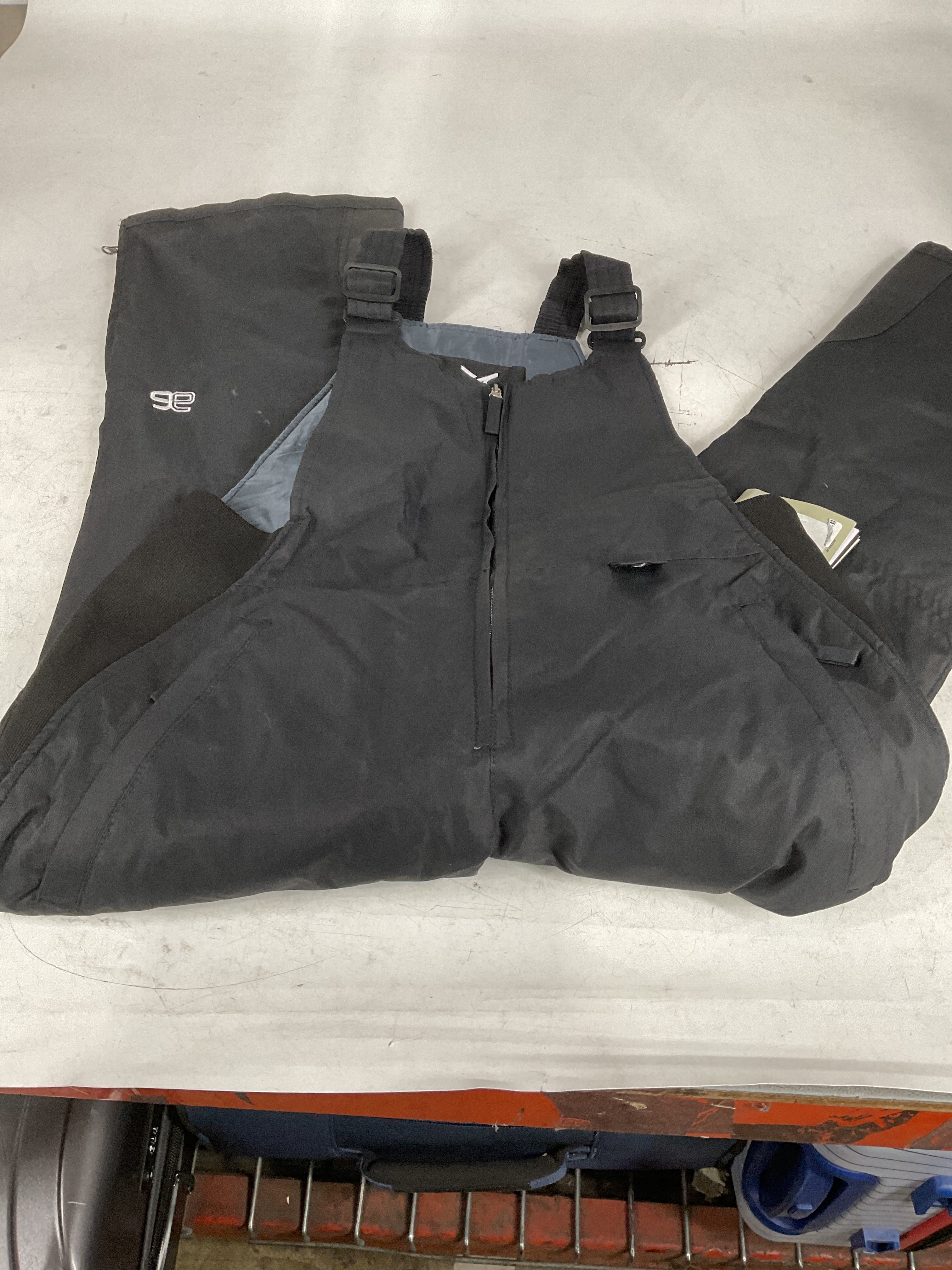Arctix Women's Essential Bib Overall Regular 31 U1