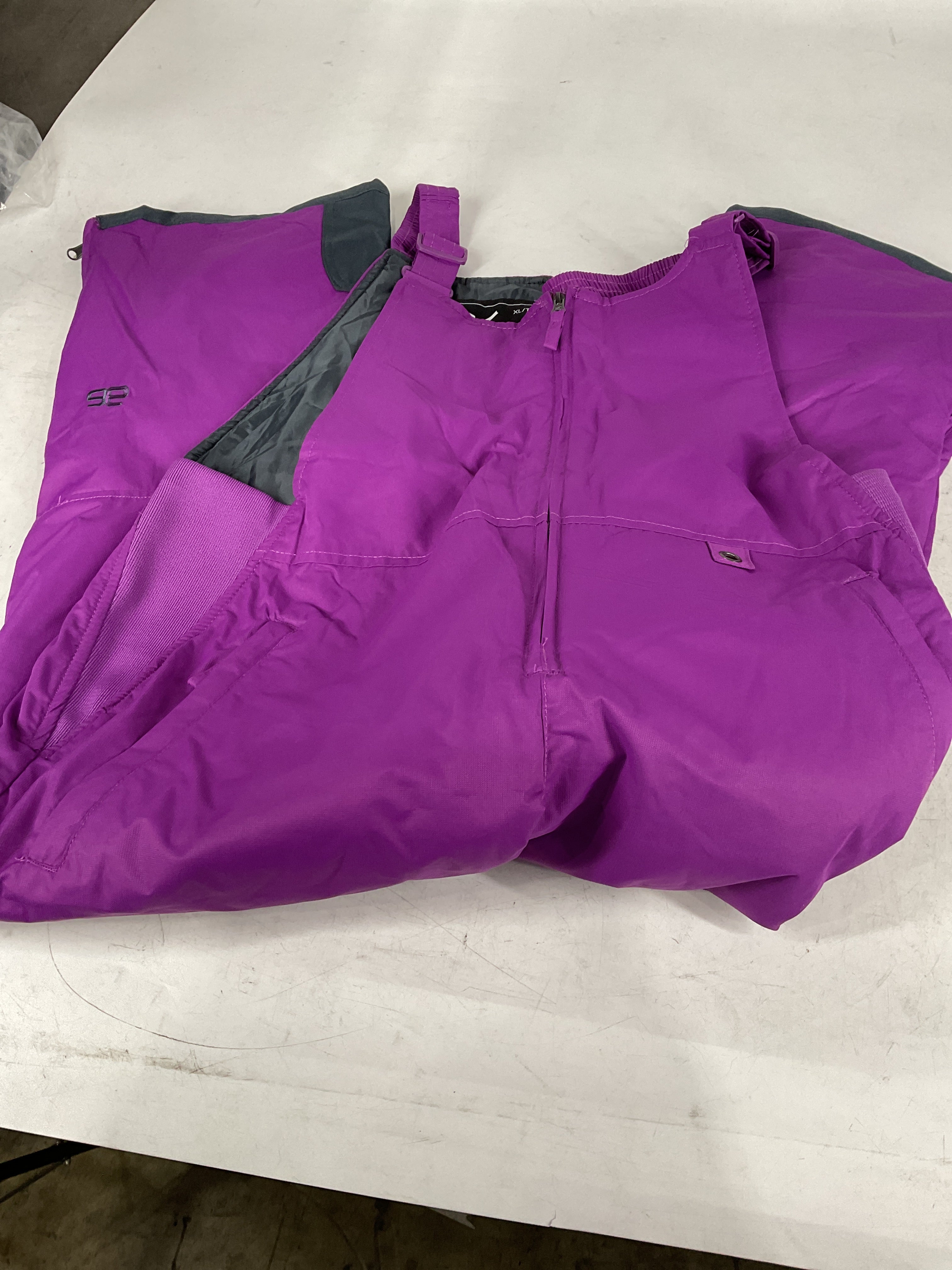 Arctix Women's Essential Bib Overall Regular 31 U2