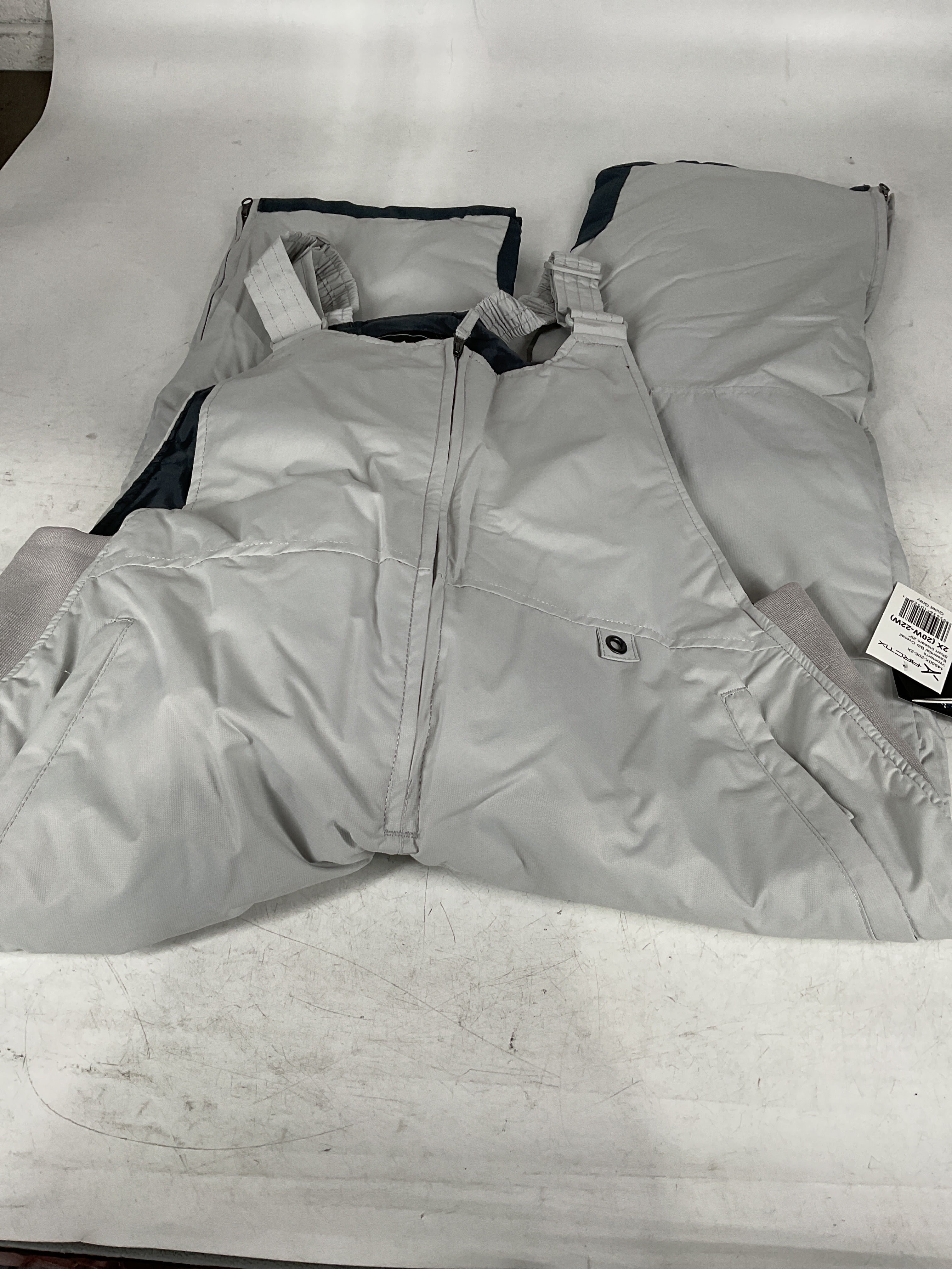 Arctix Women's Essential Bib Overall Regular 31 U1