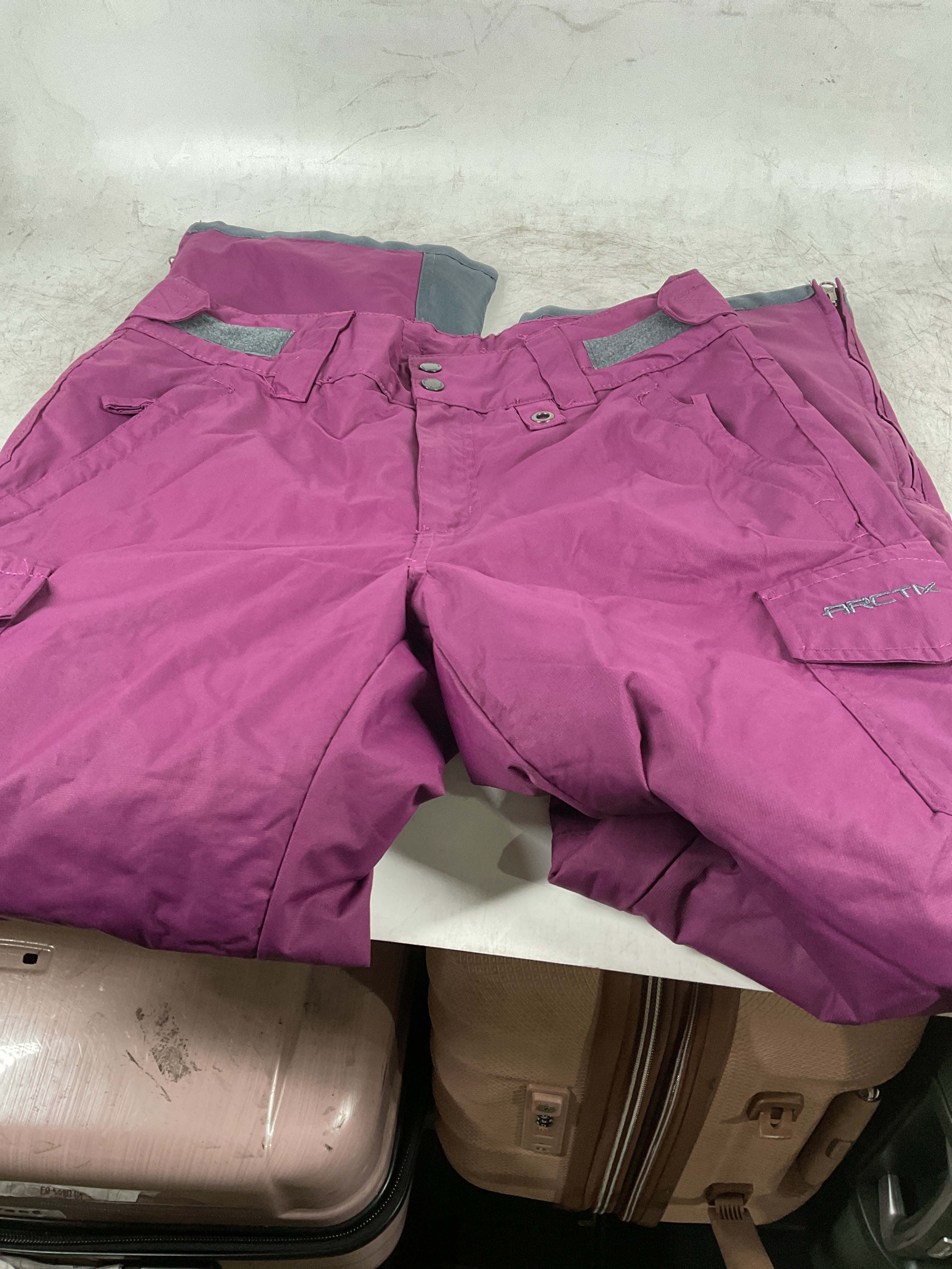 Arctix Women's Insulated Snowsports Cargo Pant ( Plum , Medium Tall ) Plum Medium Tall U5