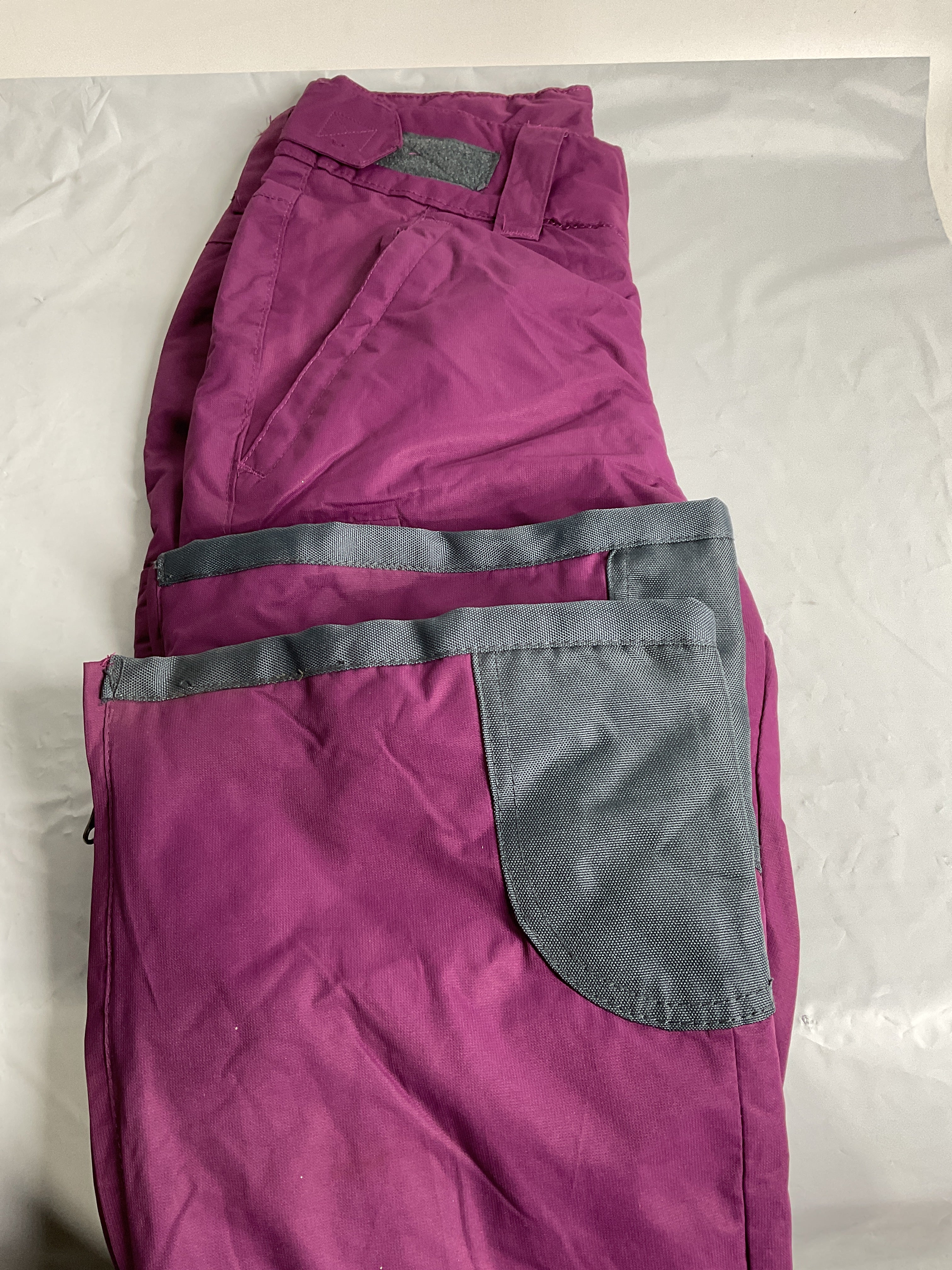 Arctix Women's Insulated Snowsports Cargo Pant ( Plum , Medium Tall ) Plum Medium Tall U6