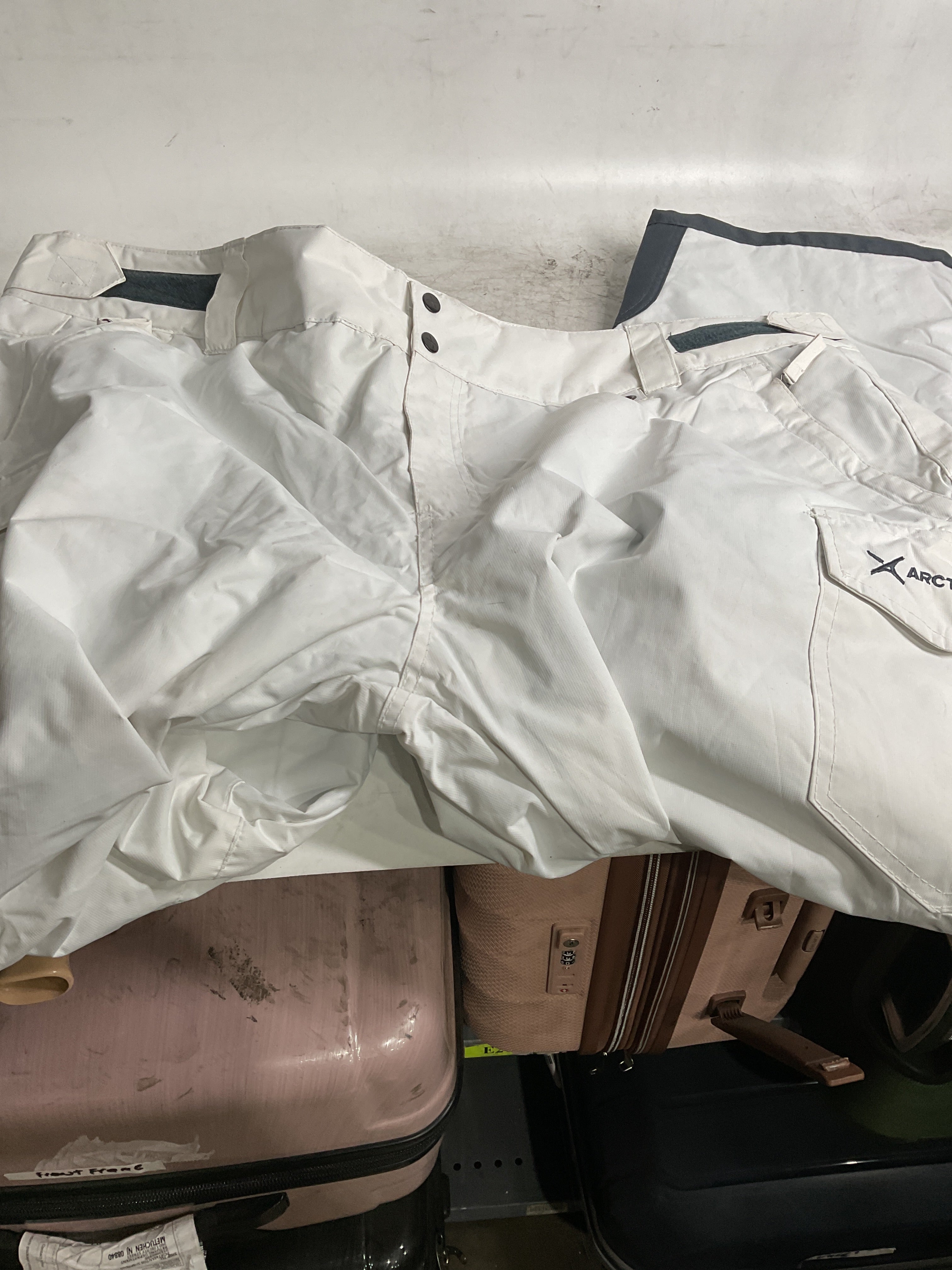 Arctix Women's Insulated Snowsports Cargo Pant ( White , 4X Tall ) White 4 X Tall U9