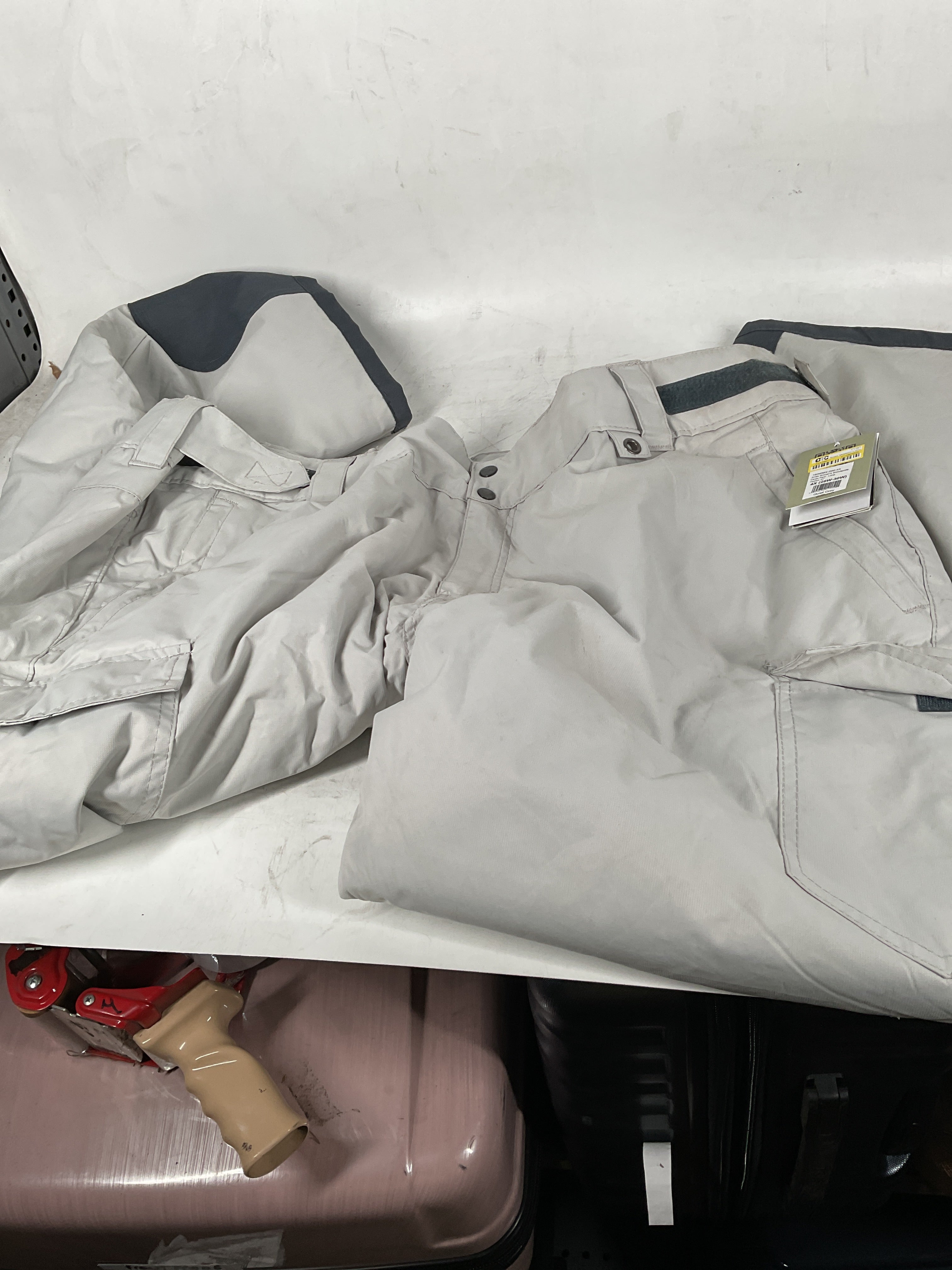 Arctix Women's Insulated Snowsports Cargo Pant Quiet Grey 4 X Long U3