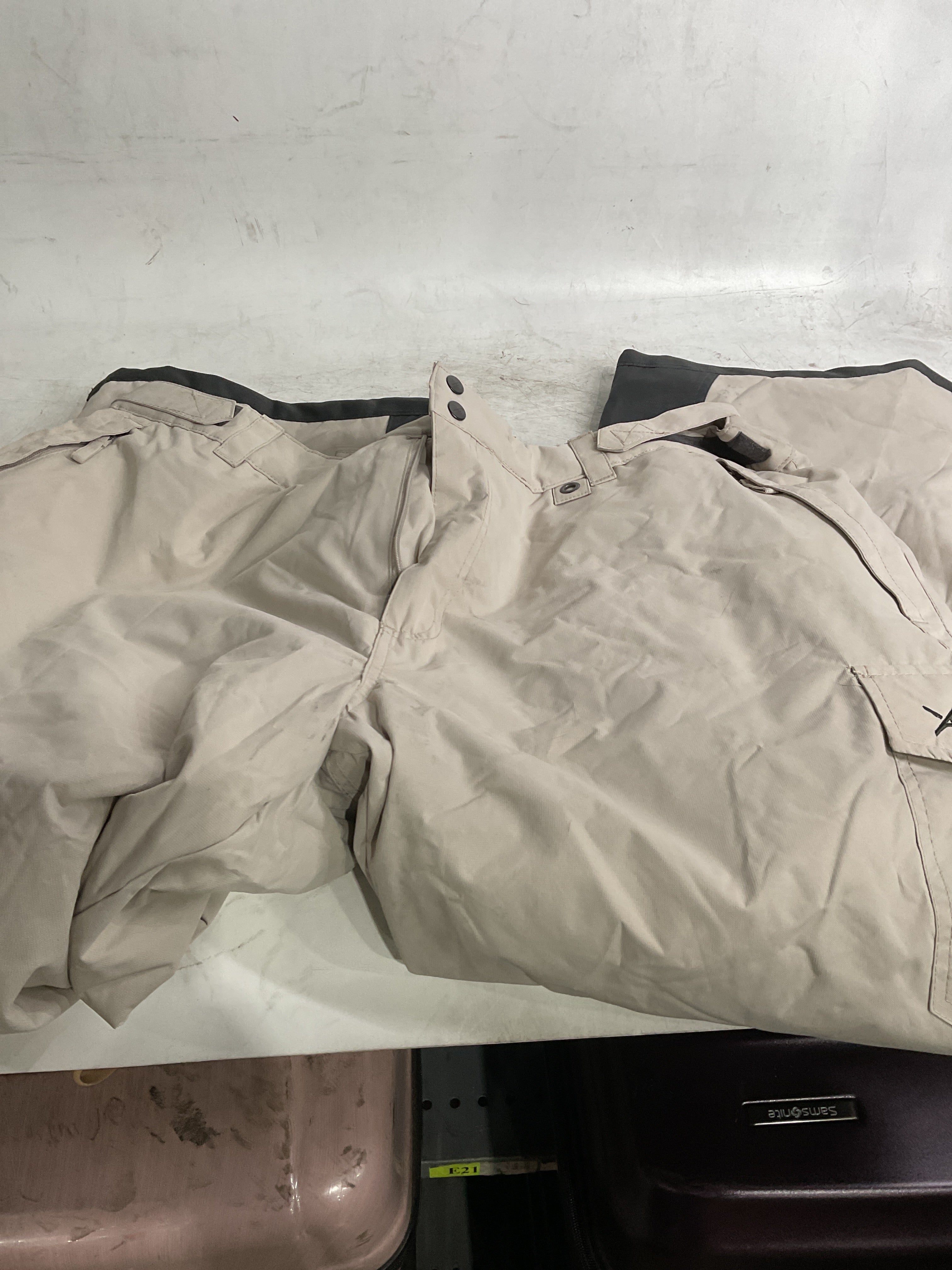 Arctix Men's Insulated Snowsports Cargo Pant ( Stone , 3X-Large/32" Inseam ) Stone 3 X Large 32 Inseam U2