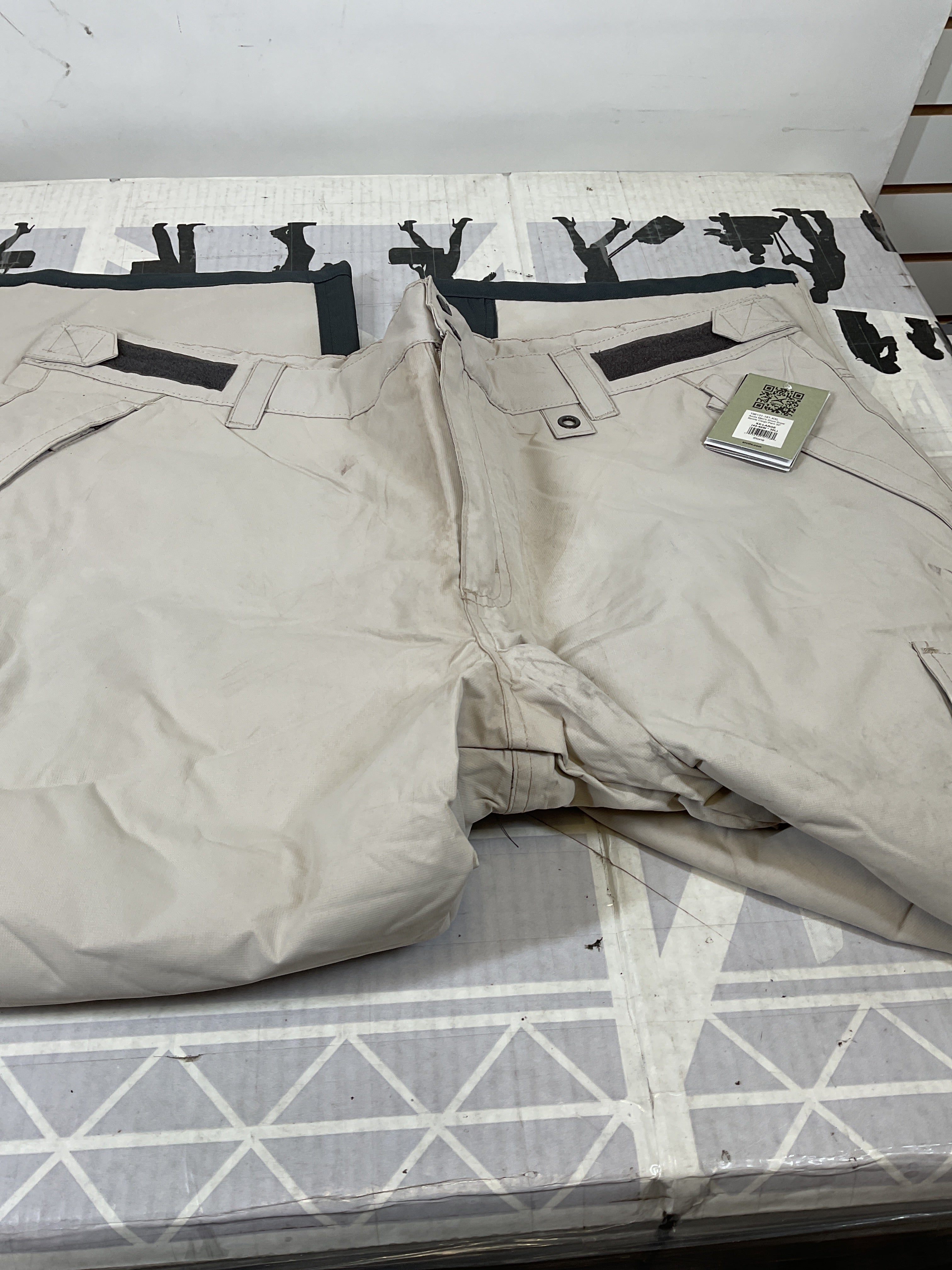 Arctix Men's Insulated Snowsports Cargo Pant ( Stone , XX-Large/30" Inseam ) Stone XX Large 30 Inseam U13