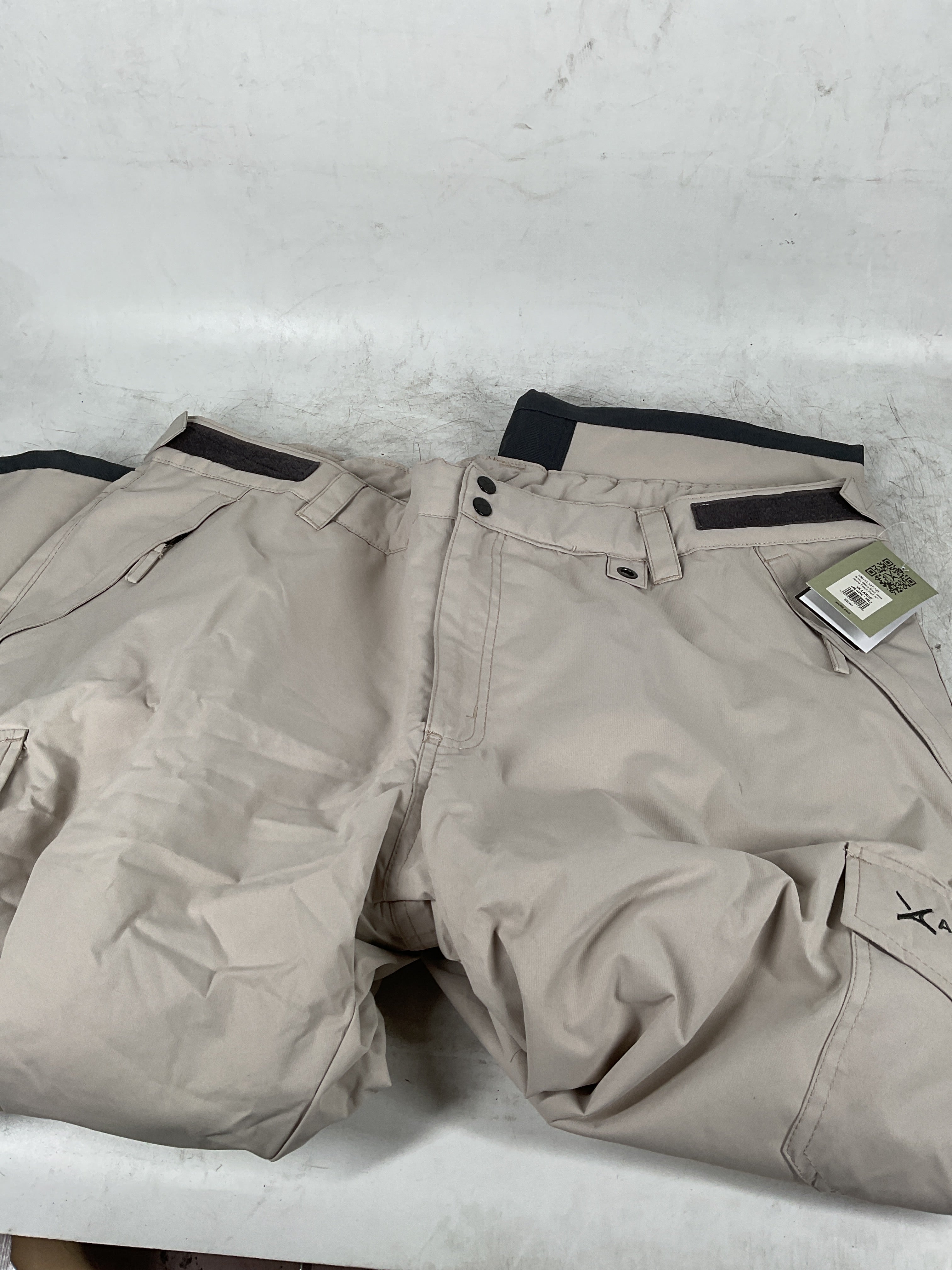 Arctix Men's Insulated Snowsports Cargo Pant ( Stone , XX-Large/30" Inseam ) Stone XX Large 30 Inseam U6