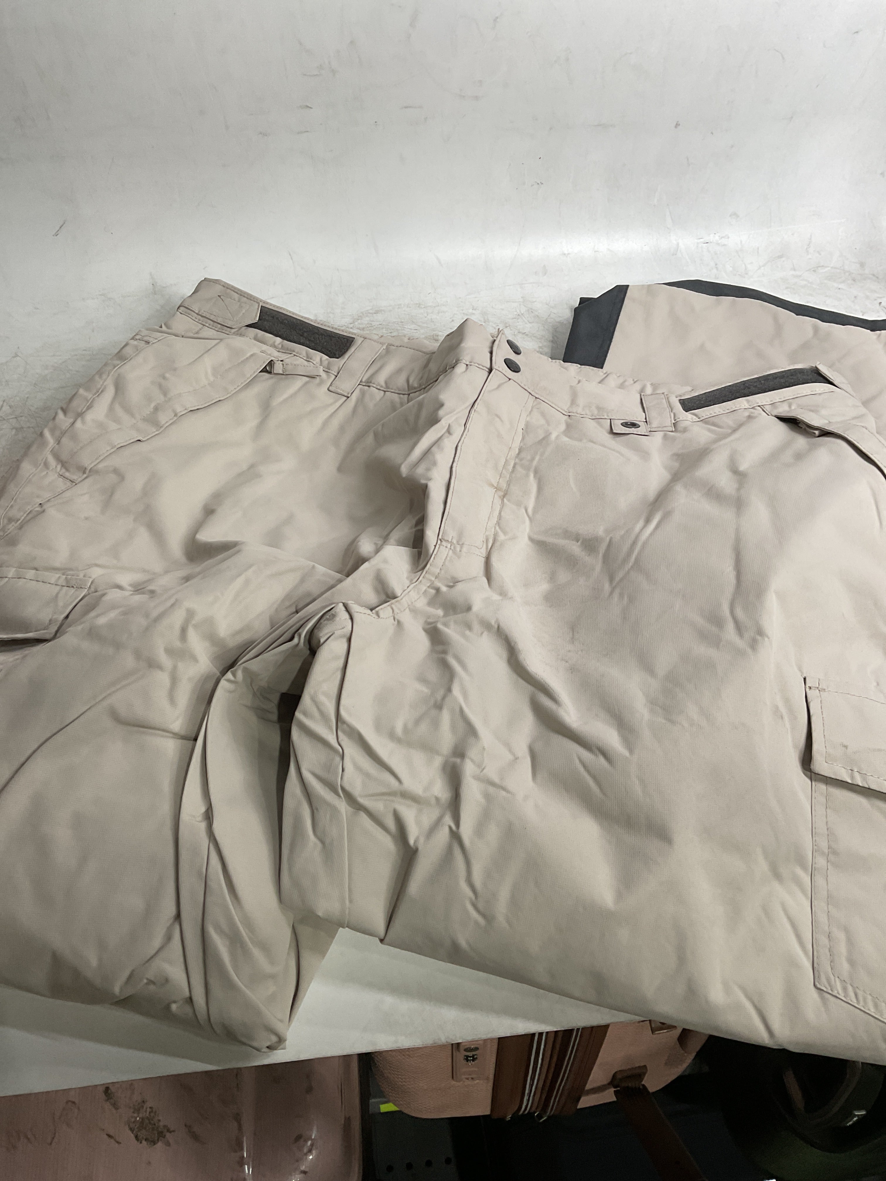 Arctix Men's Insulated Snowsports Cargo Pant ( Stone , XX-Large/36" Inseam ) Stone XX Large 36 Inseam U3