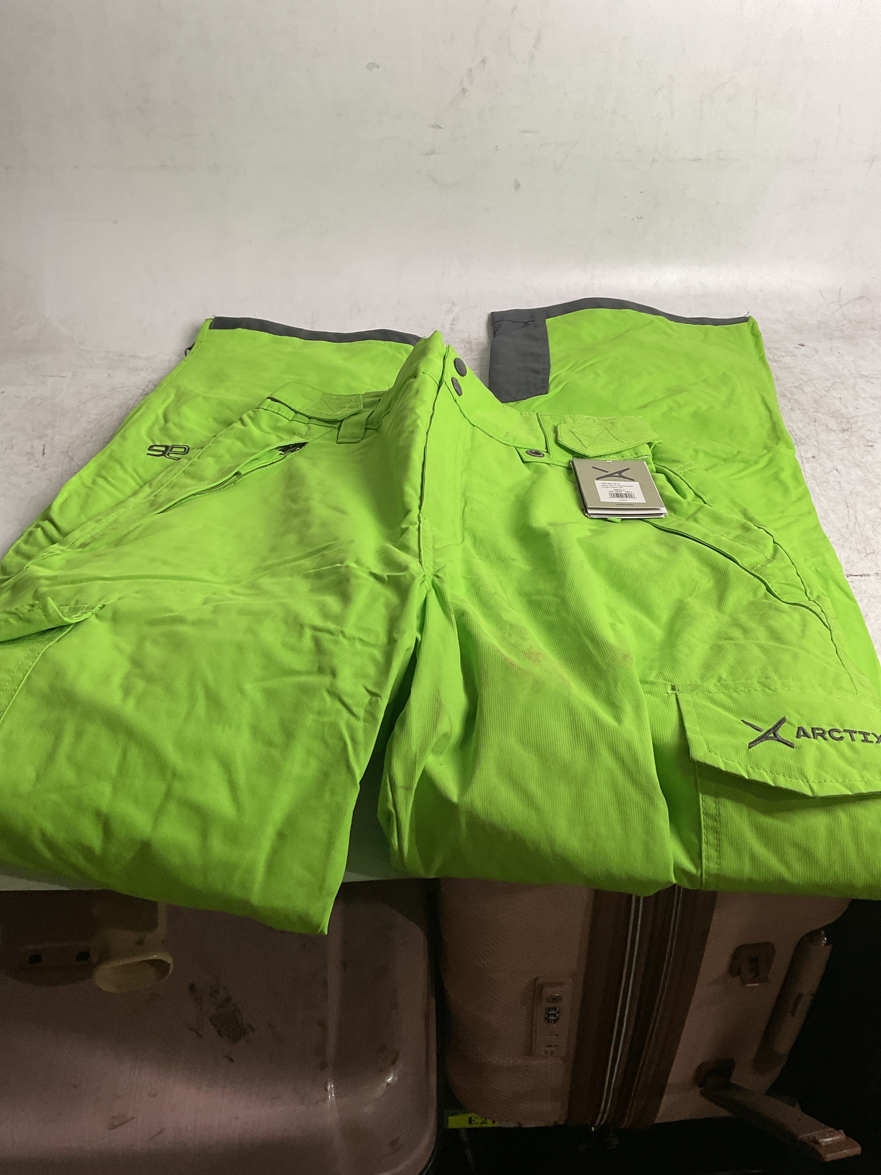 Arctix Men's Insulated Snowsports Cargo Pant ( Lime , Small/36" Inseam ) Lime Small 36 Inseam U1