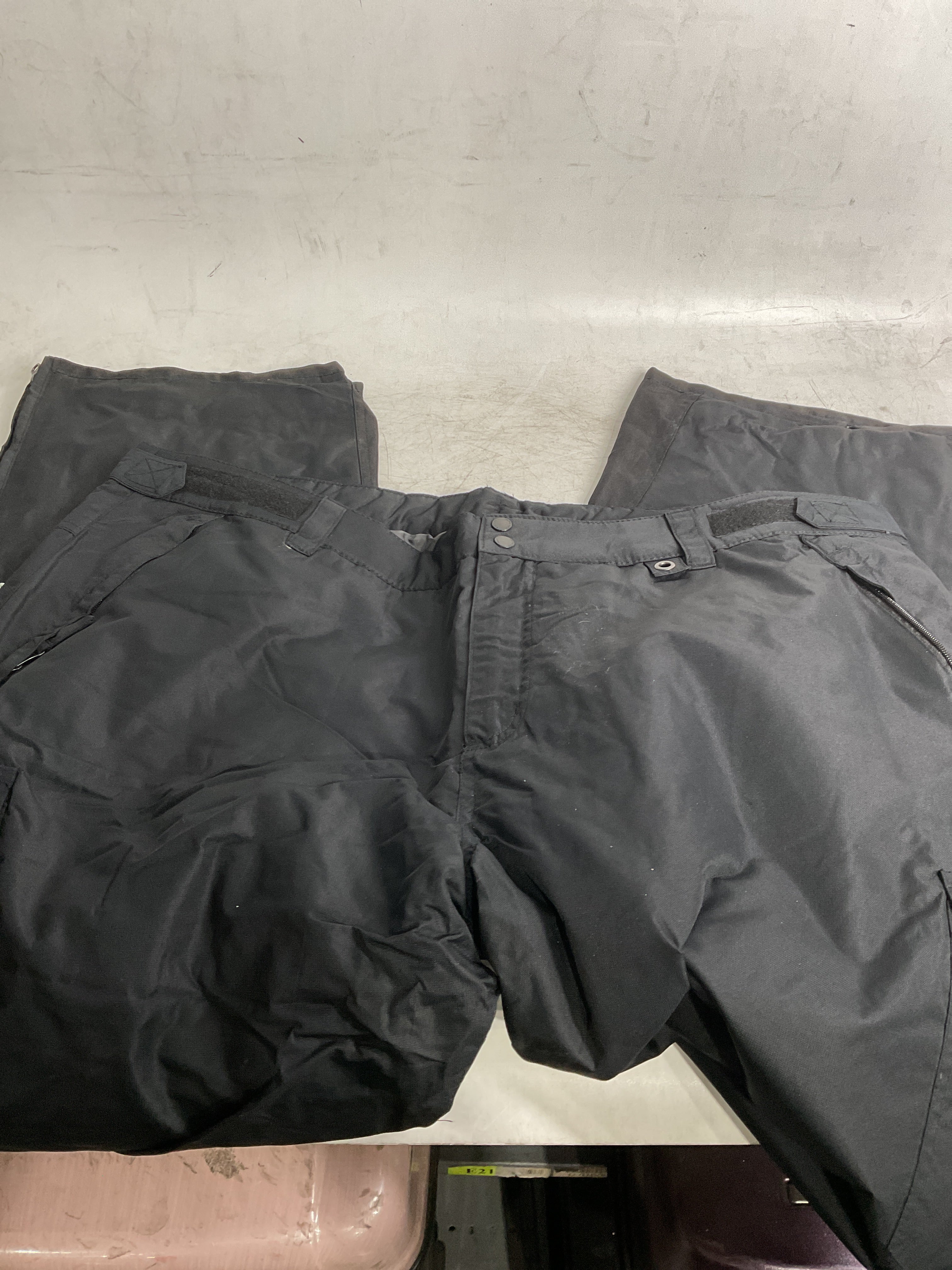 Arctix Men's Insulated Snowsports Cargo Pant ( Black , 3X-Large/36" Inseam ) Black 3 X Large 36 Inseam U4