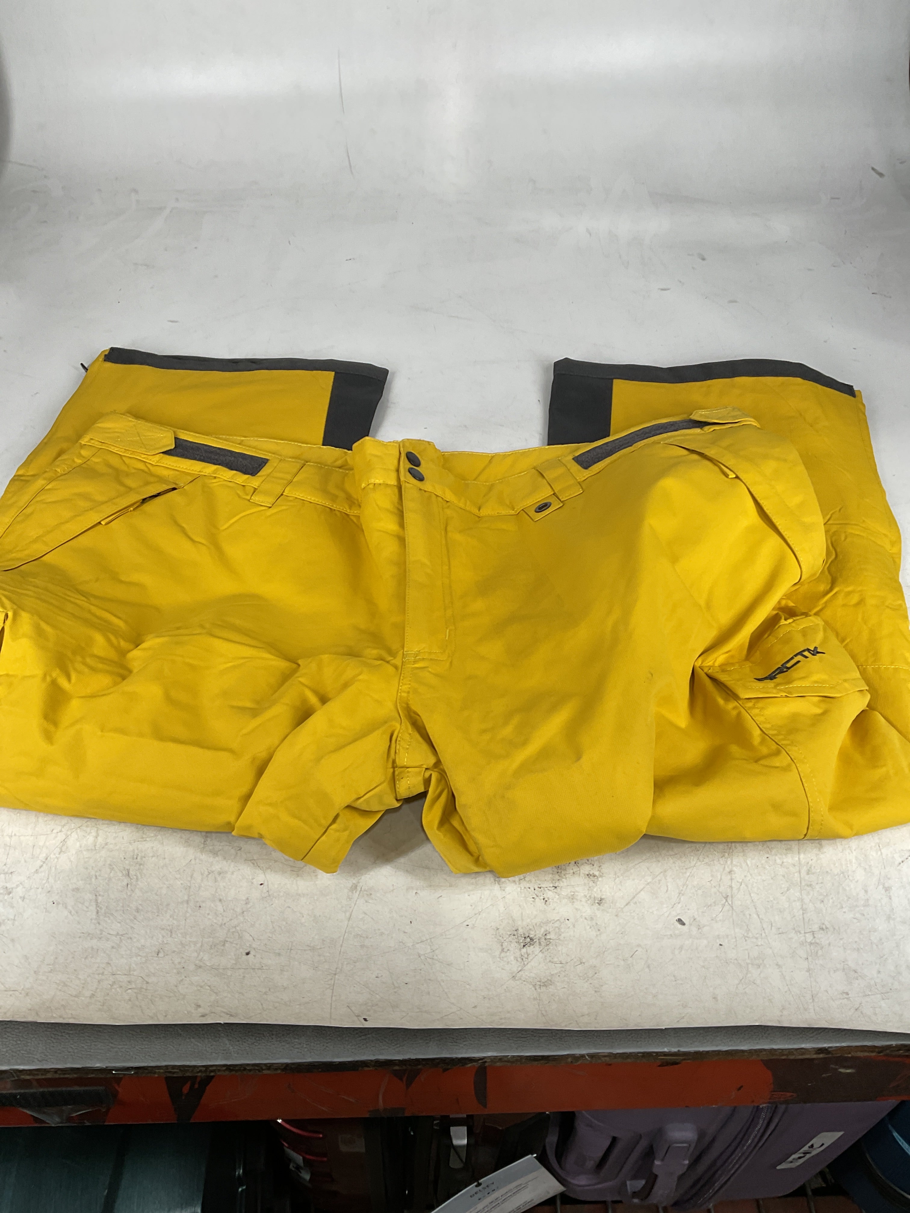Arctix Men's Insulated Snowsports Cargo Pant Bamboo Yellow XX Large 28 Inseam U1