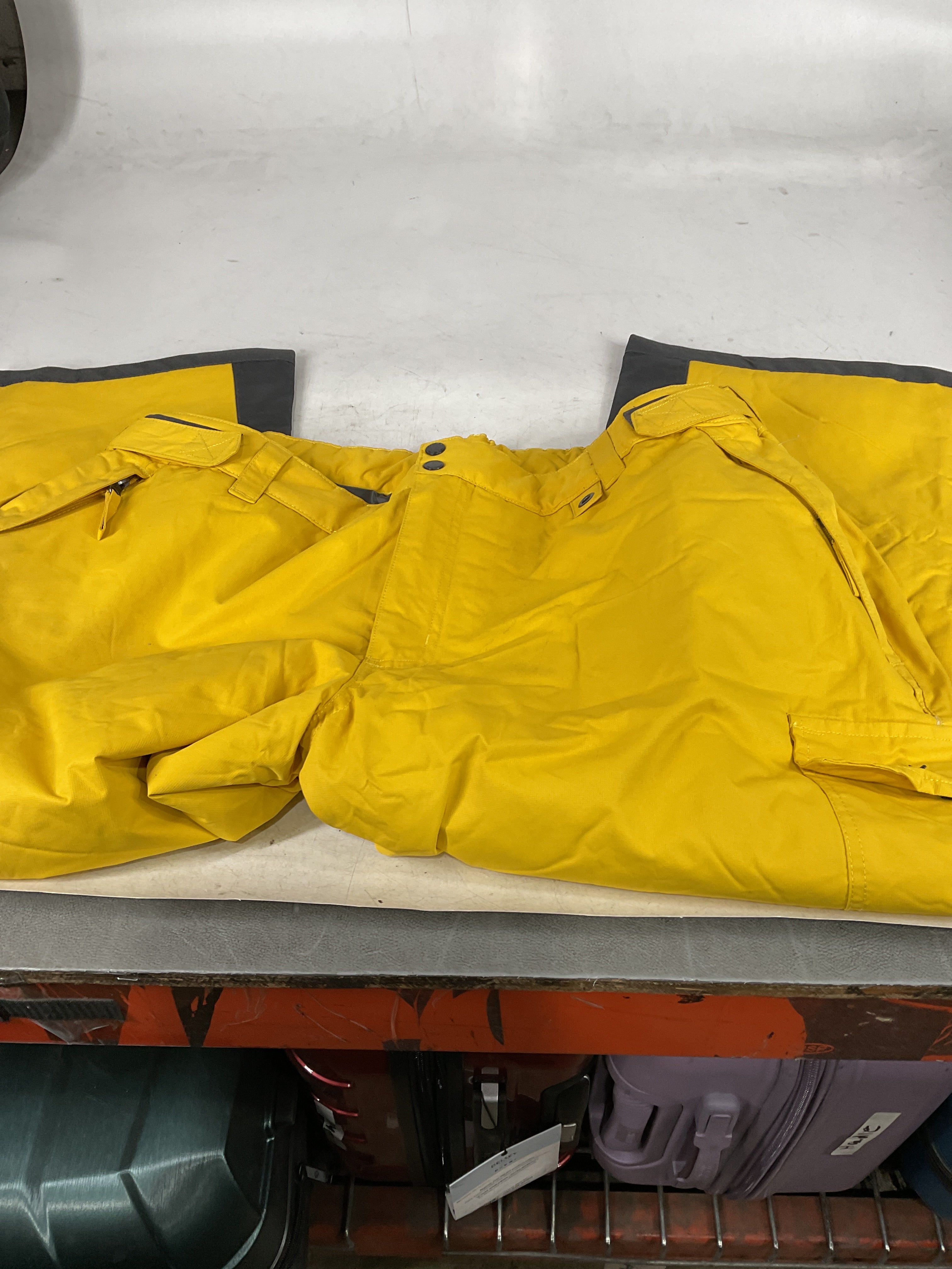 Arctix Men's Insulated Snowsports Cargo Pant Bamboo Yellow XX Large 28 Inseam U2