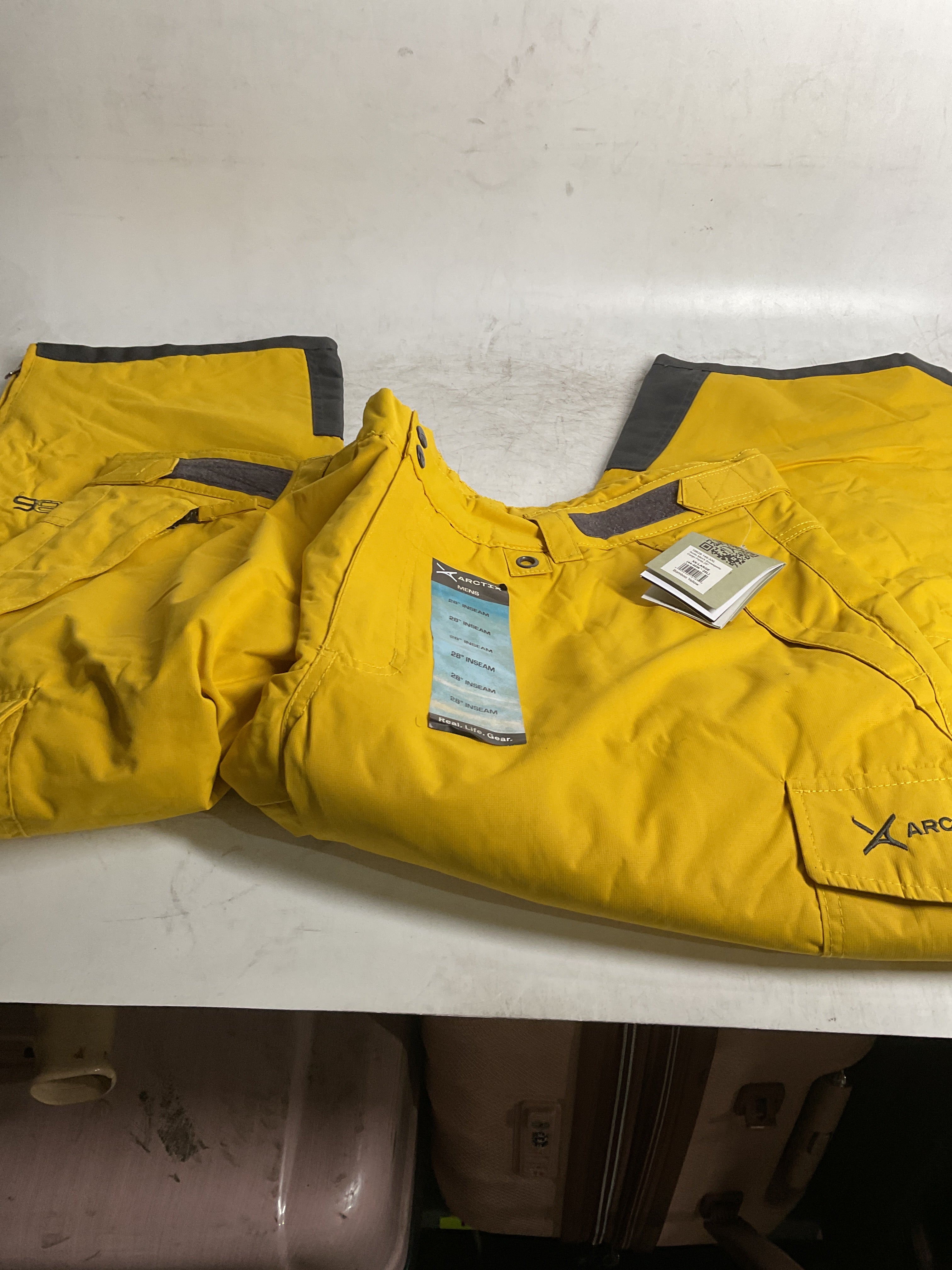 Arctix Men's Insulated Snowsports Cargo Pant ( Bamboo Yellow , XX-Large/28" Inseam ) Bamboo Yellow XX Large 28 Inseam U6