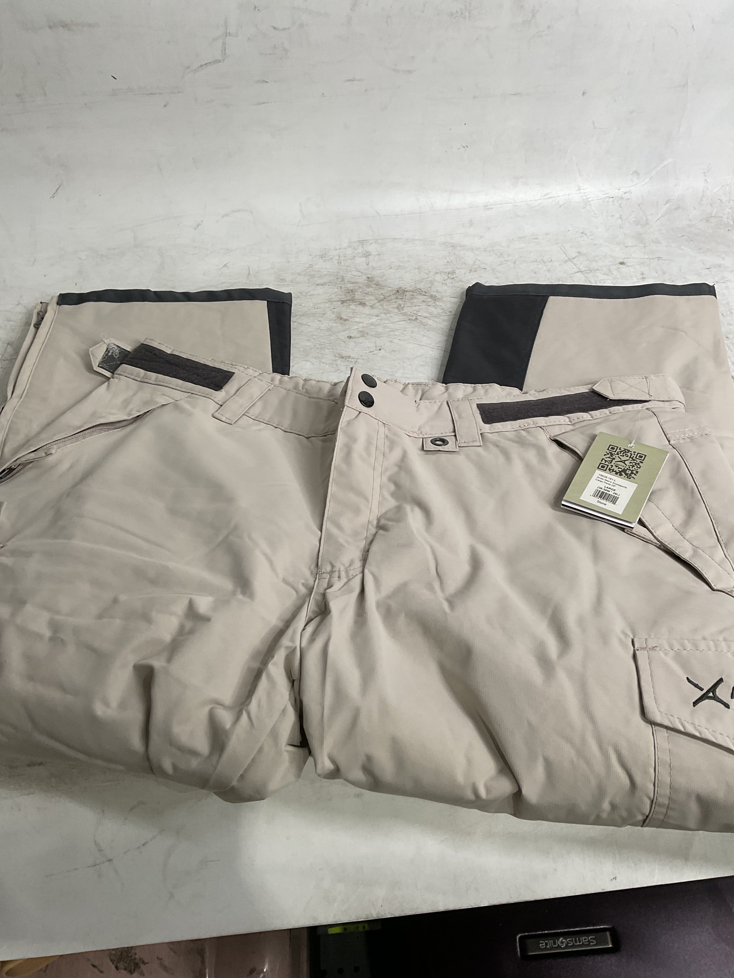 Arctix Men's Insulated Snowsports Cargo Pant ( Stone , Large/28" Inseam ) Stone Large 28 Inseam U16