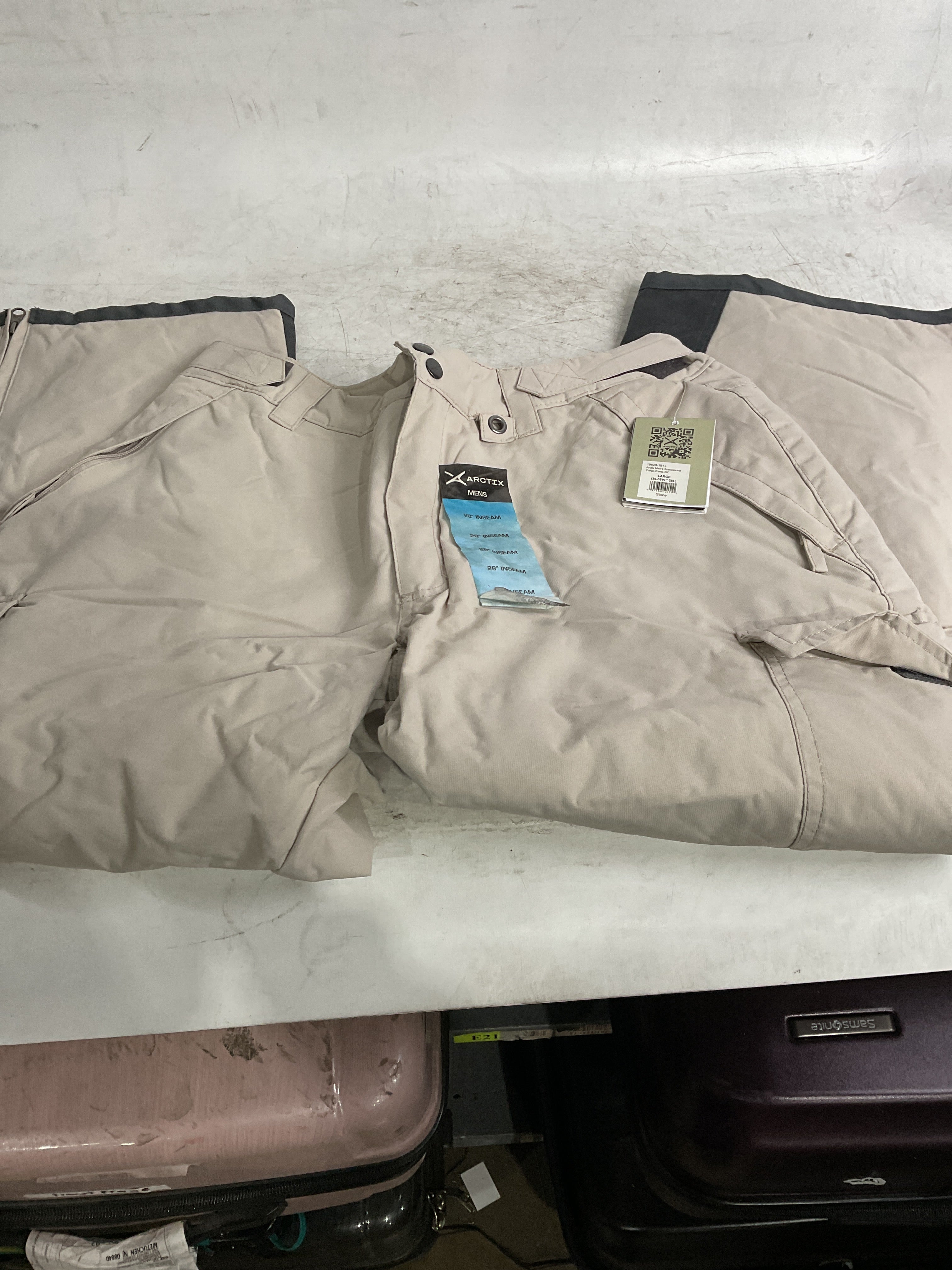 Arctix Men's Insulated Snowsports Cargo Pant ( Stone , Large/28" Inseam ) Stone Large 28 Inseam U20
