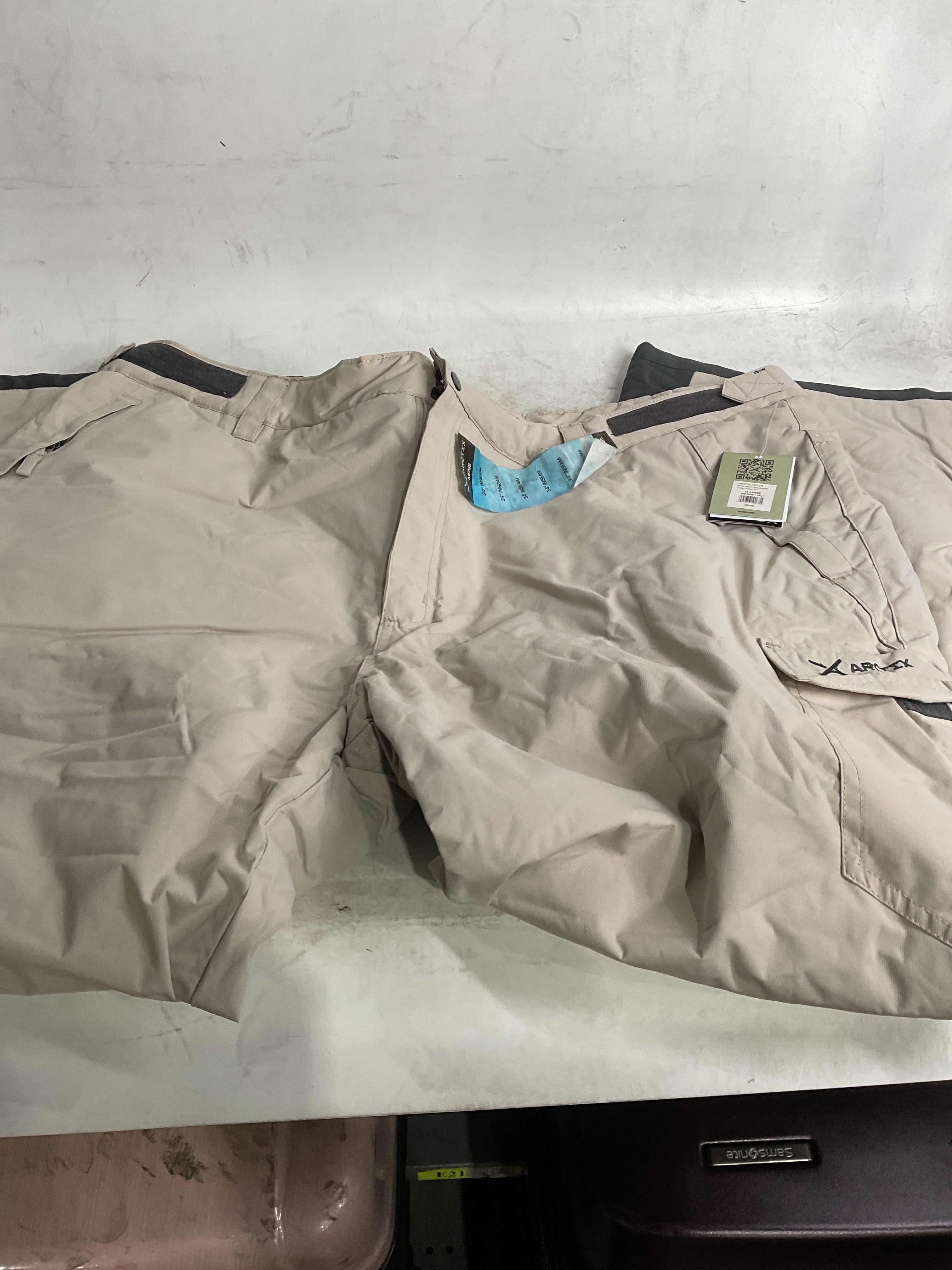 Arctix Men's Insulated Snowsports Cargo Pant ( Stone , 3X-Large/34" Inseam ) Stone 3 X Large 34 Inseam U5