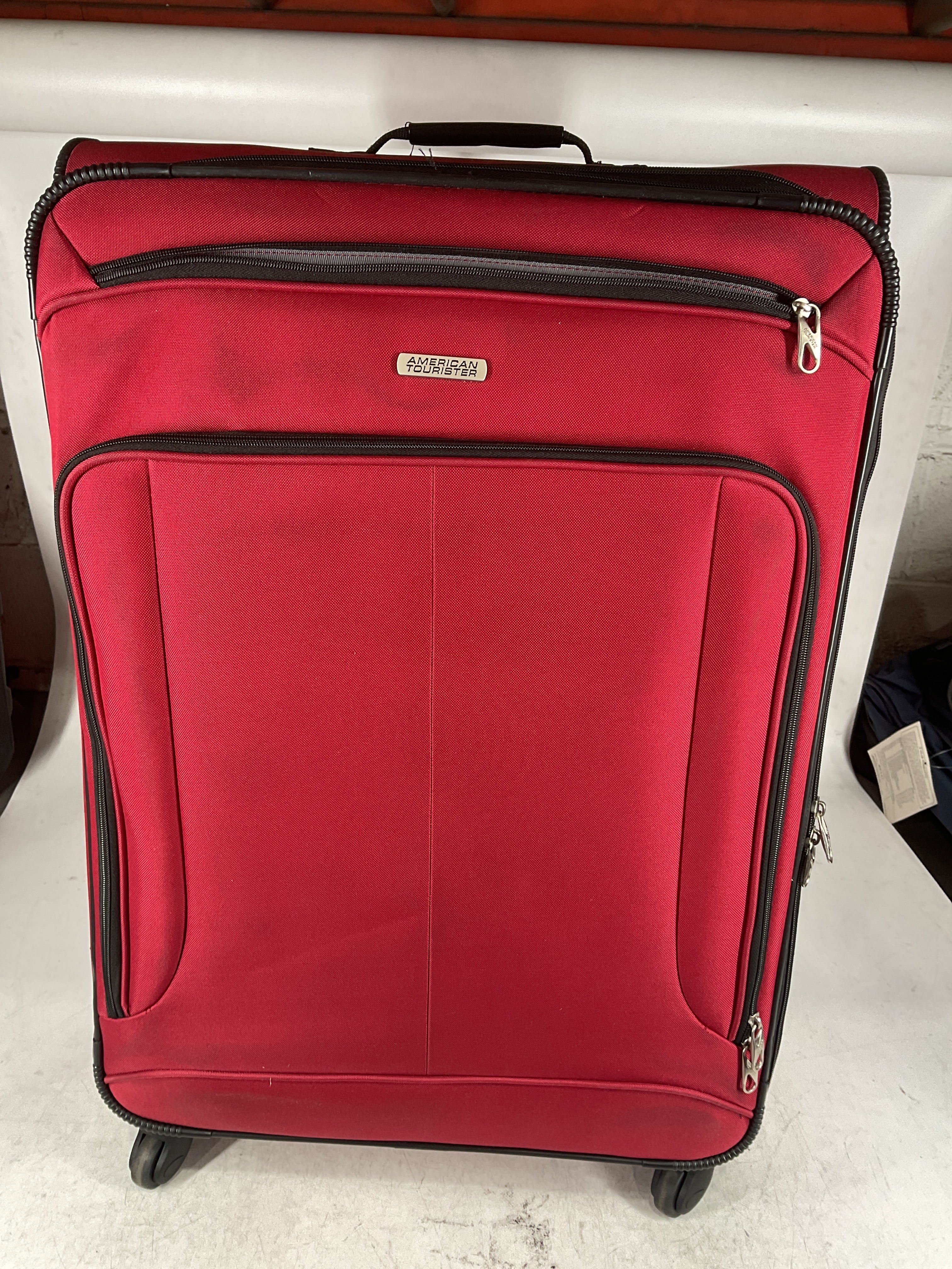 American Tourister Pop Max Softside Luggage with Spinner Wheels U3