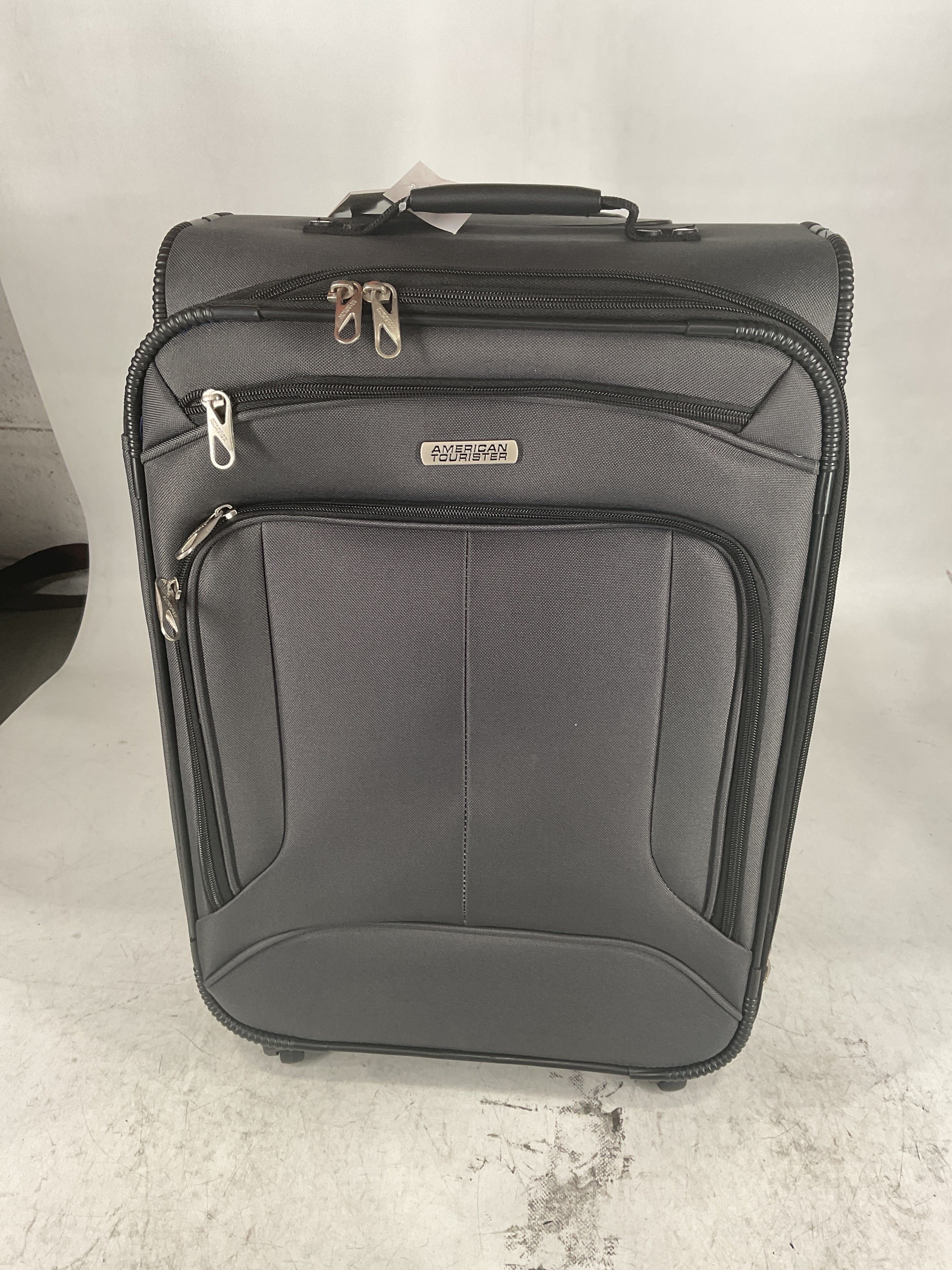 American Tourister Pop Max Softside Luggage with Spinner Wheels U1