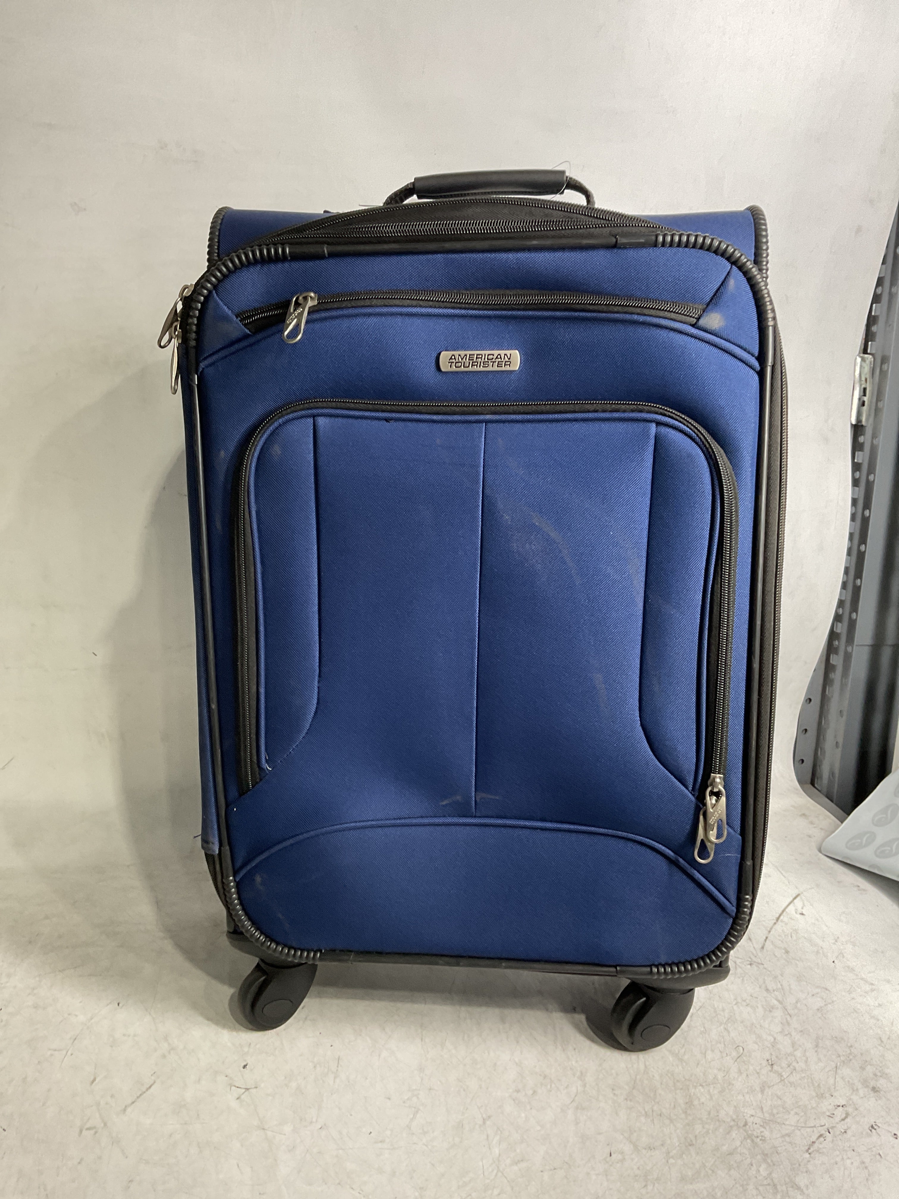 American Tourister Pop Max Softside Luggage with Spinner Wheels ( Navy , Carry-On 21-Inch ) Navy Carry On 21 Inch U3