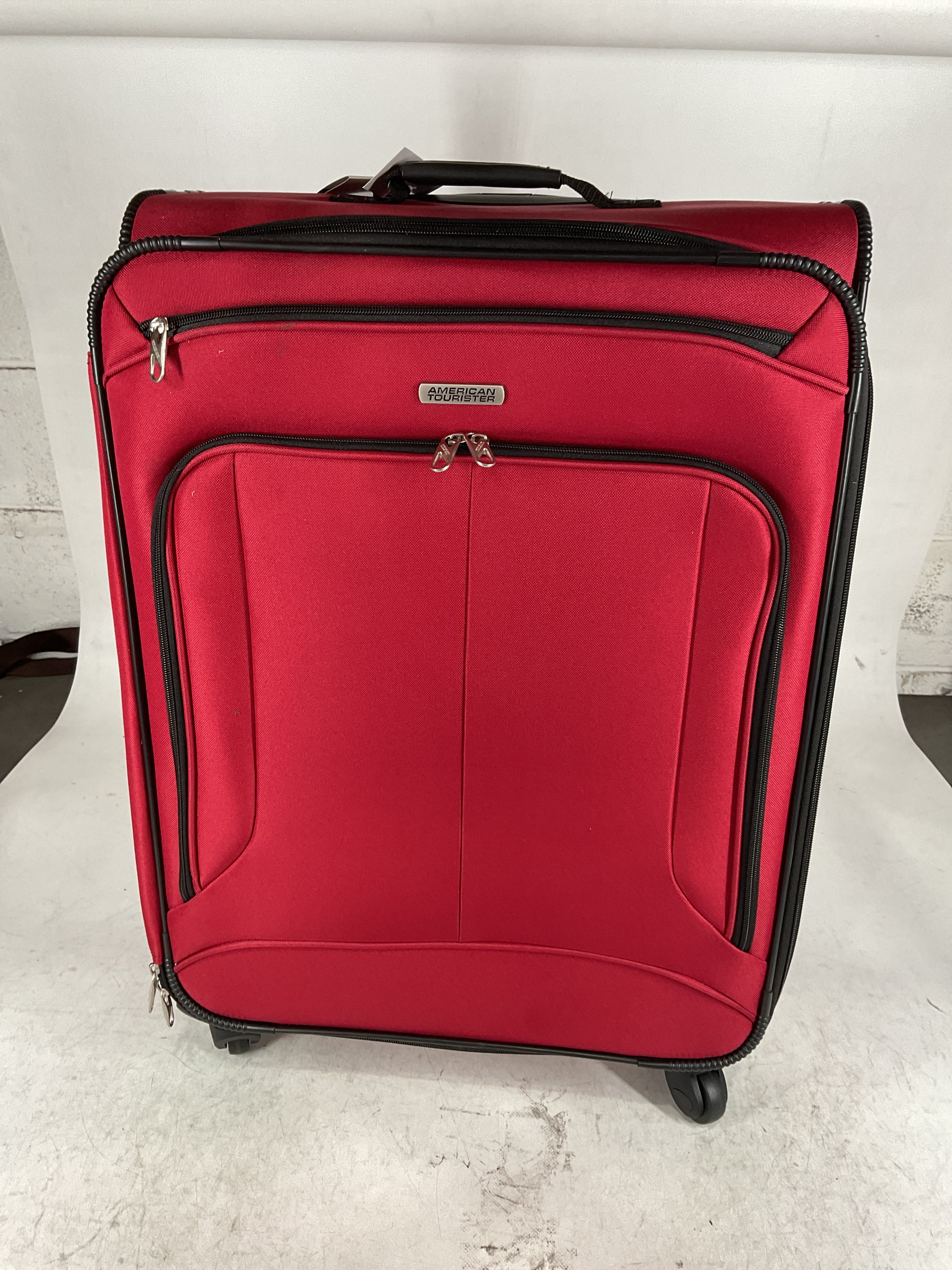 American Tourister Pop Max Softside Luggage with Spinner Wheels U3