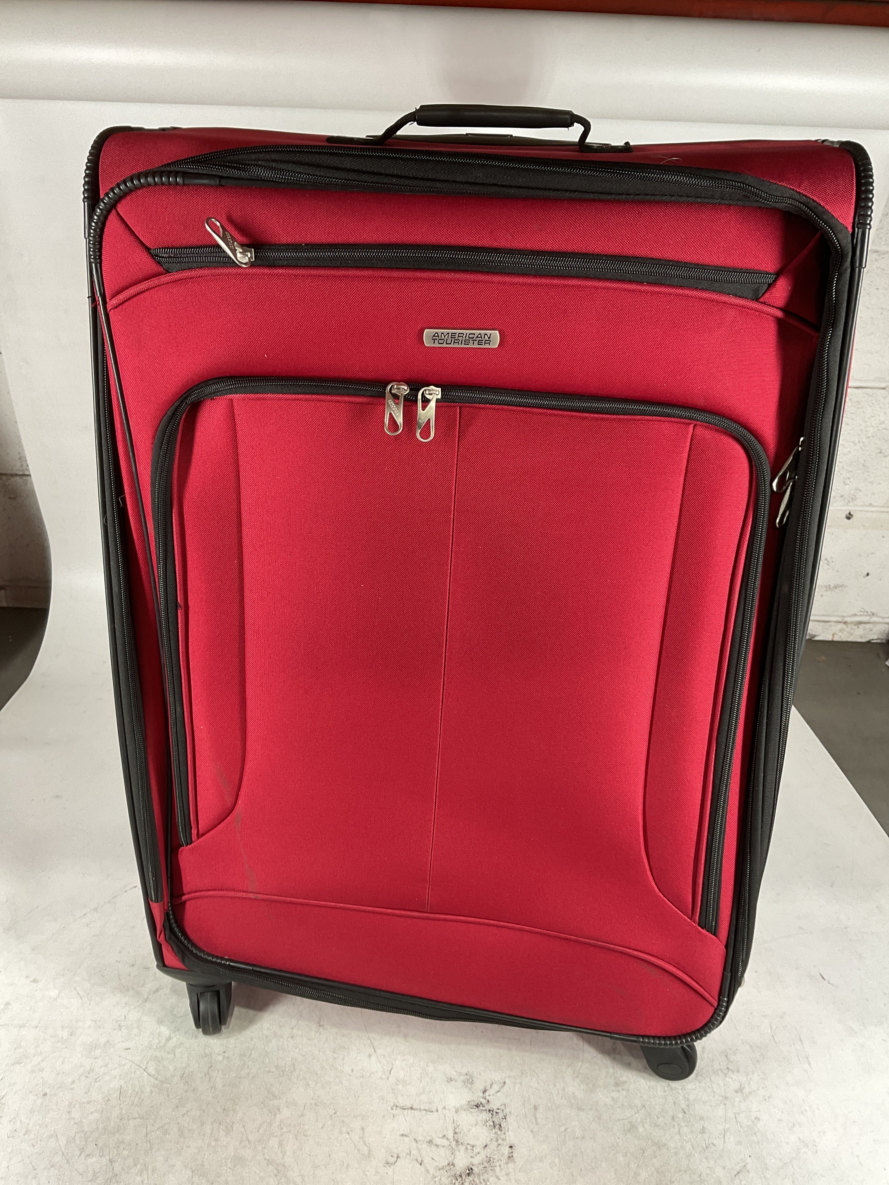 American Tourister Pop Max Softside Luggage with Spinner Wheels U6