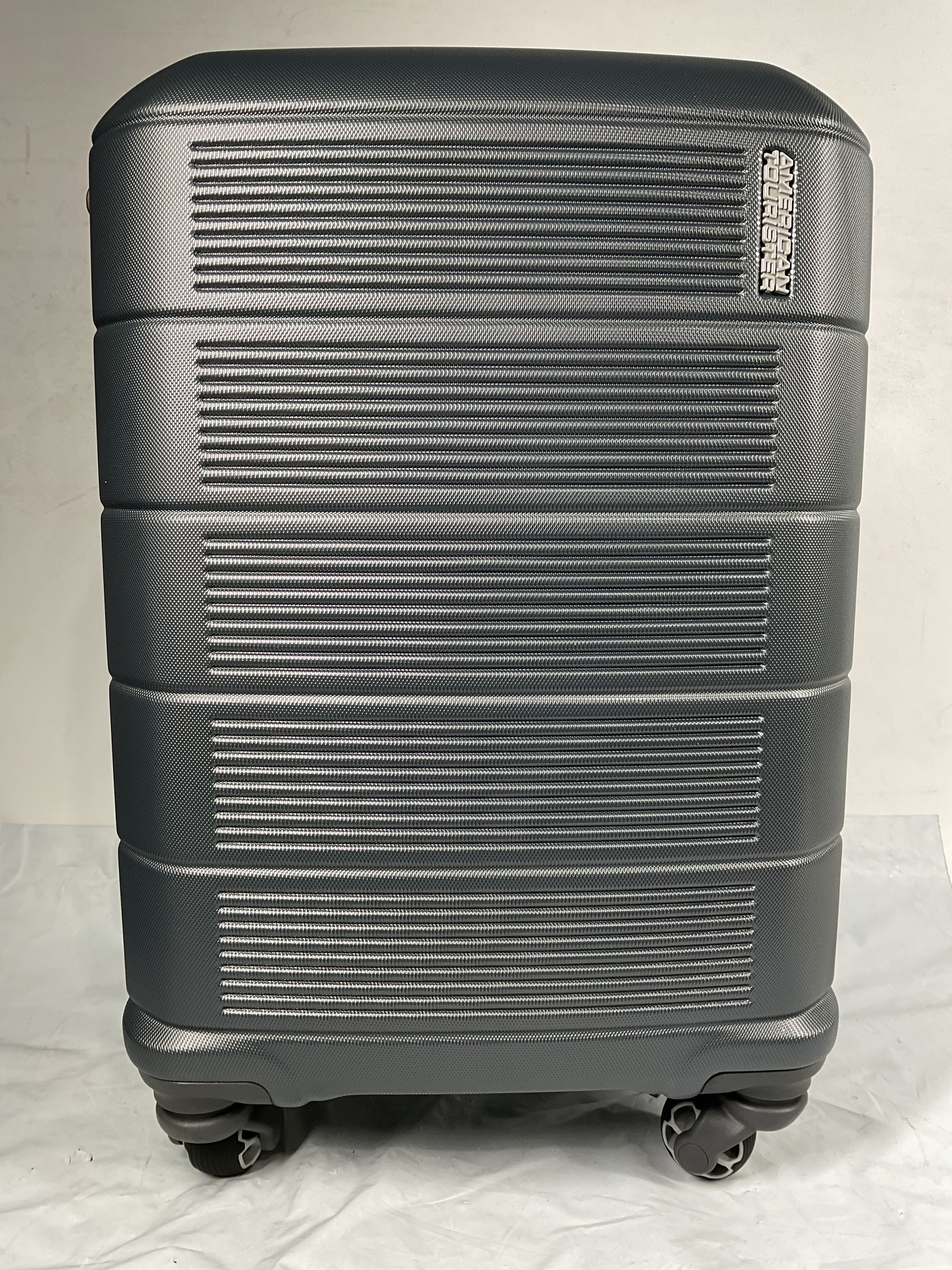 American Tourister Stratum 2.0 Hardside Spinner Luggage Collection ( Charcoal , 20-Inch Carry-On ) Charcoal 20 Inch Carry On U5