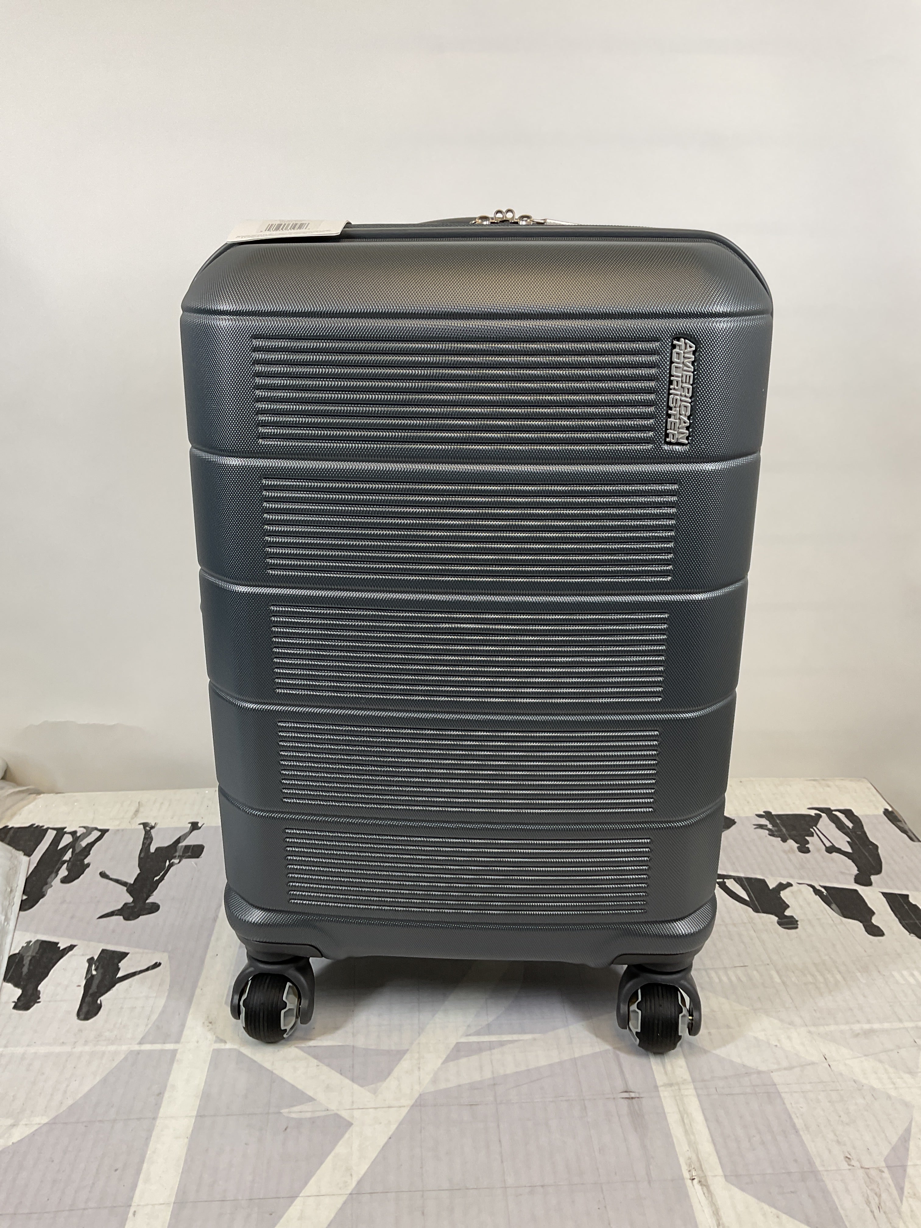 American Tourister Stratum 2.0 Hardside Spinner Luggage Collection ( Charcoal , 20-Inch Carry-On ) Charcoal 20 Inch Carry On U9