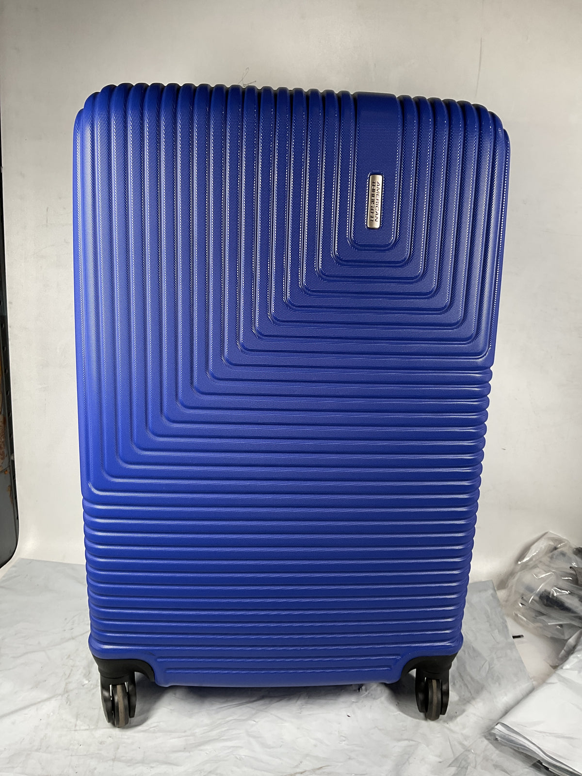 American Tourister Groove Hardside Spinner Luggage Collection  Navy 3 Piece Set 20 24 28 U1