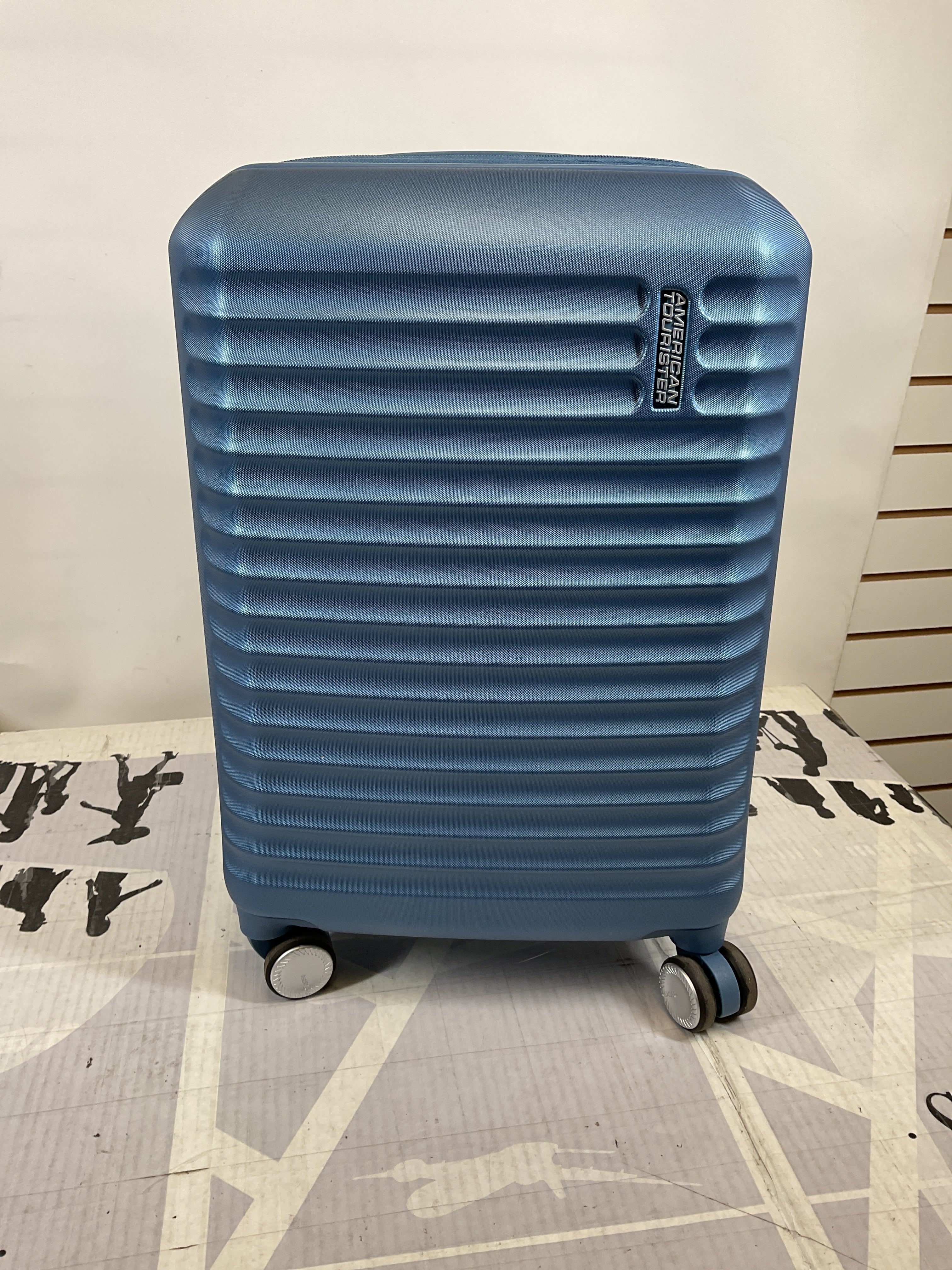American Tourister Stratum 3.0, Airline Approved, Durable Hardside Luggage, Expands 1.5", RightHeight Adjustable Handle ( Elemental Blue , Carry-On ) Elemental Blue Carry On U1