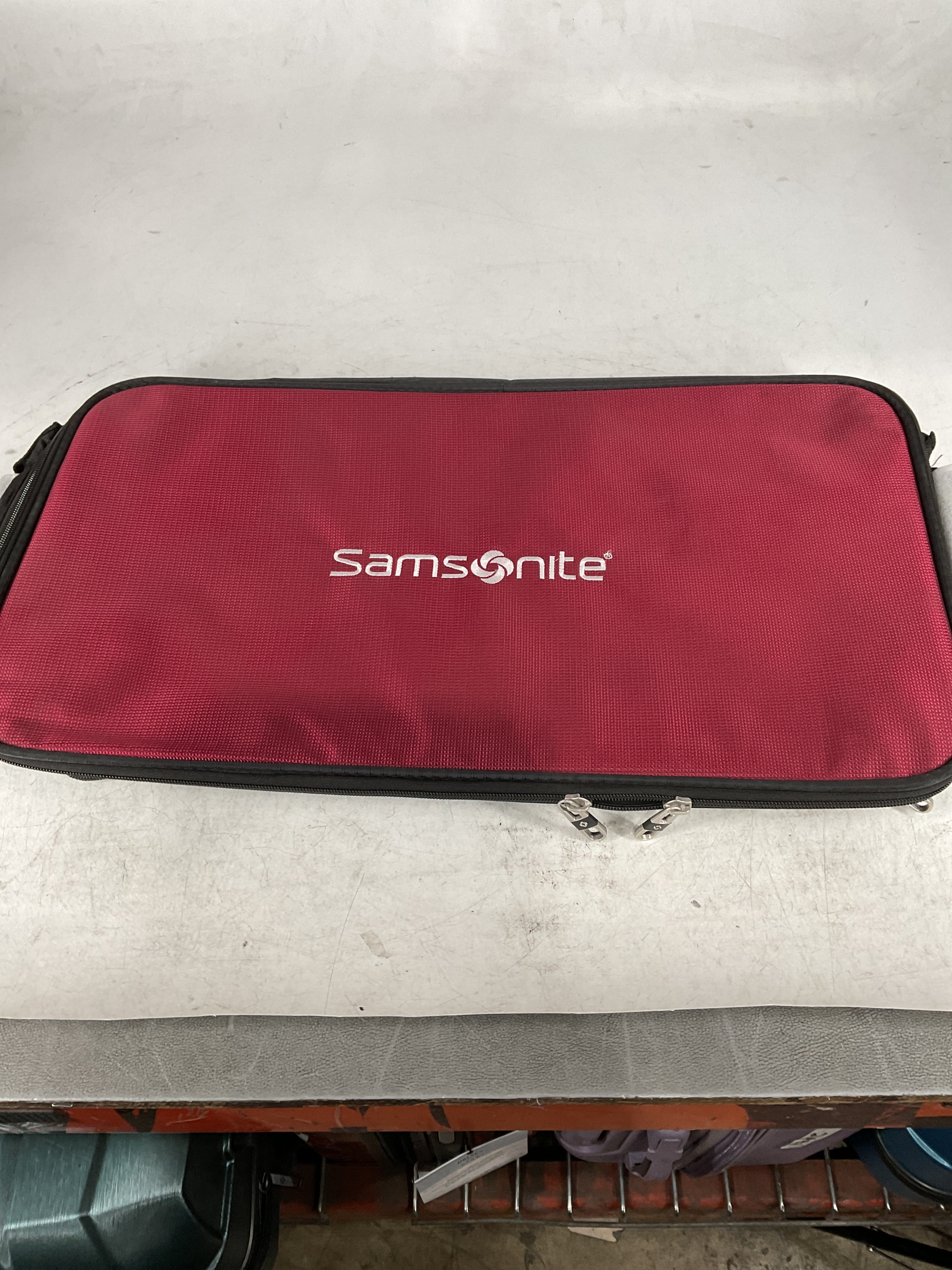 Samsonite Golf Trunk Organizer Berry One Size U1