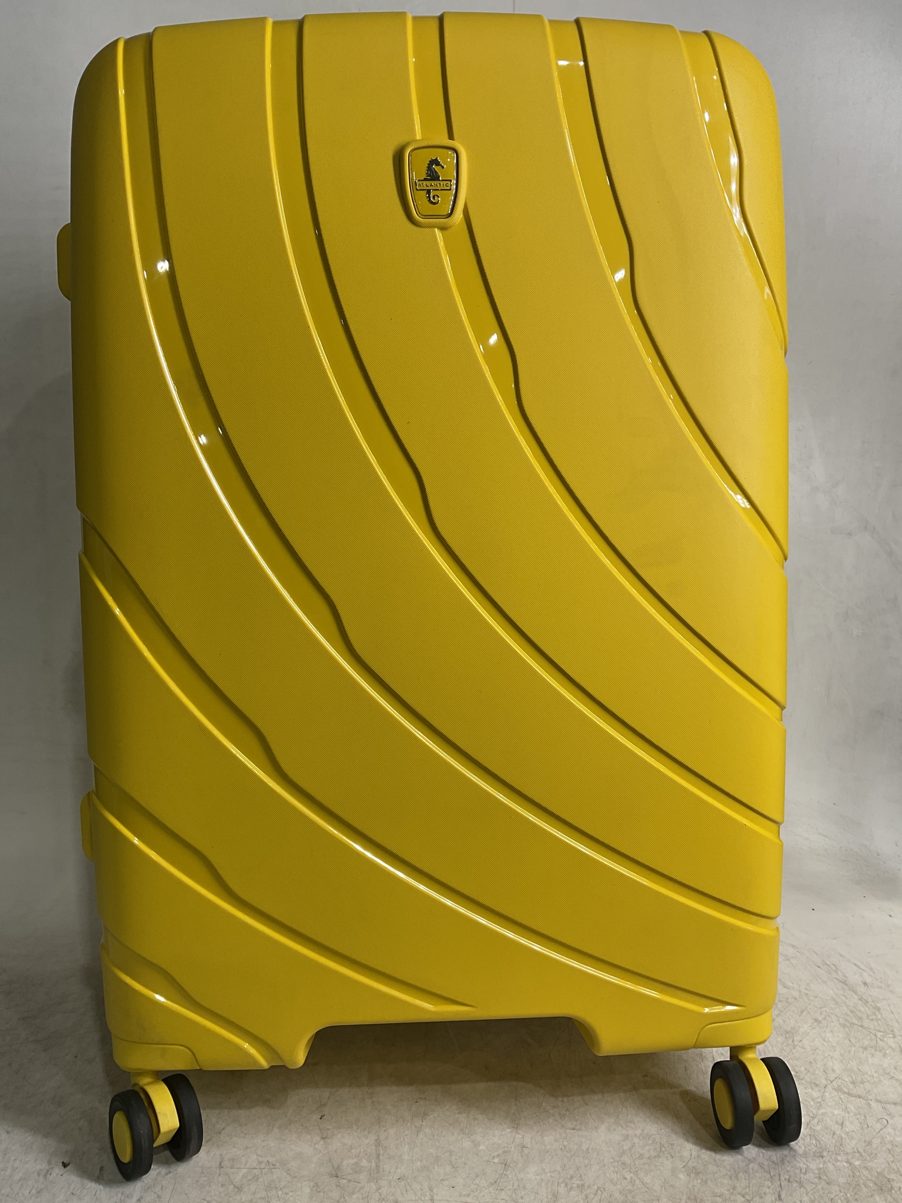 Atlantic Convertible Medium to Large Checked Expandable Hardside Spinner ( Sunshine Yellow , Medium-Large Check In ) Sunshine Yellow Medium Large Check In U5