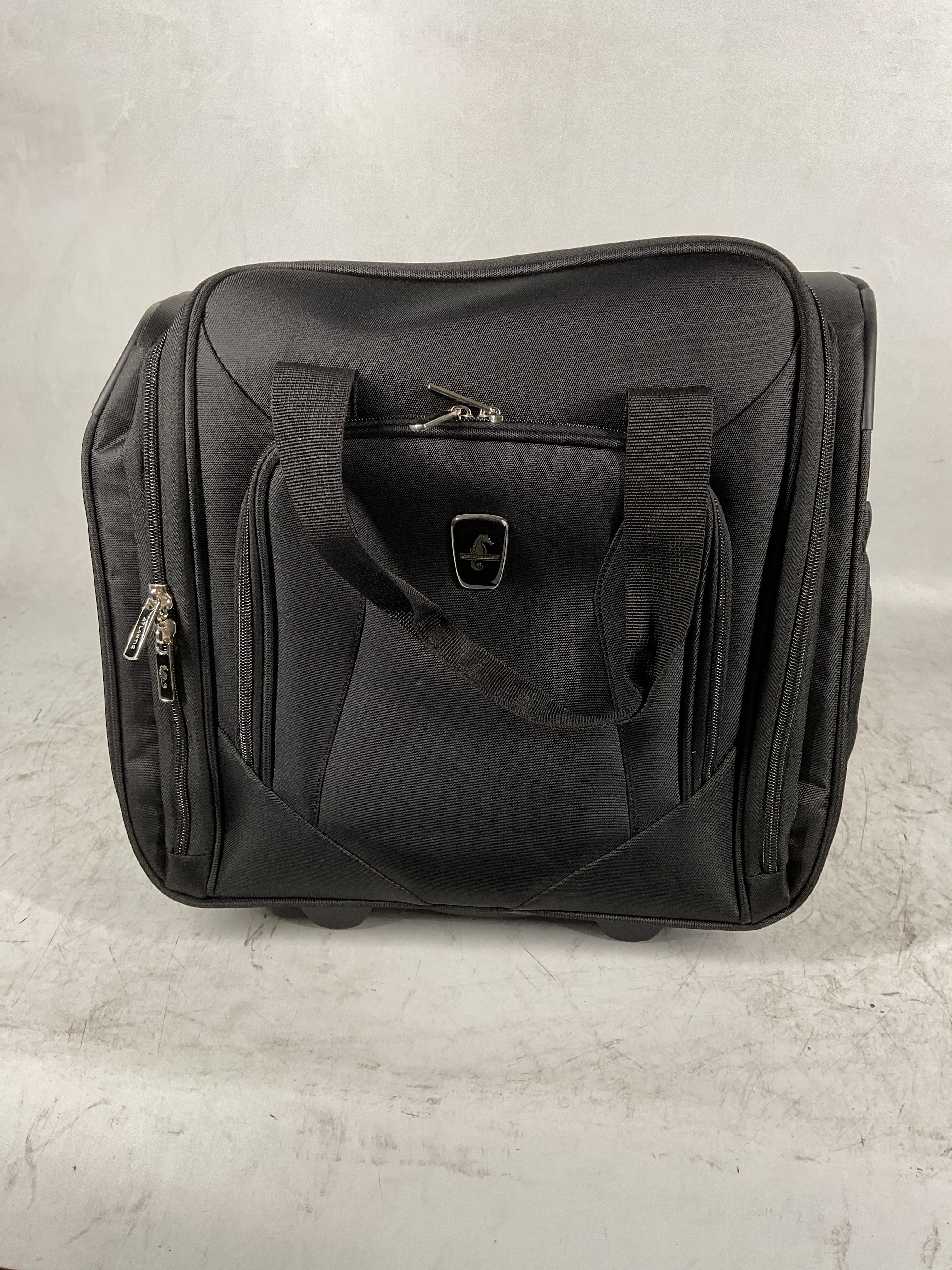 Atlantic Ultra Lite Softsides Rolling Underseat Carry-on ( Jade Black ) Jade Black  U21