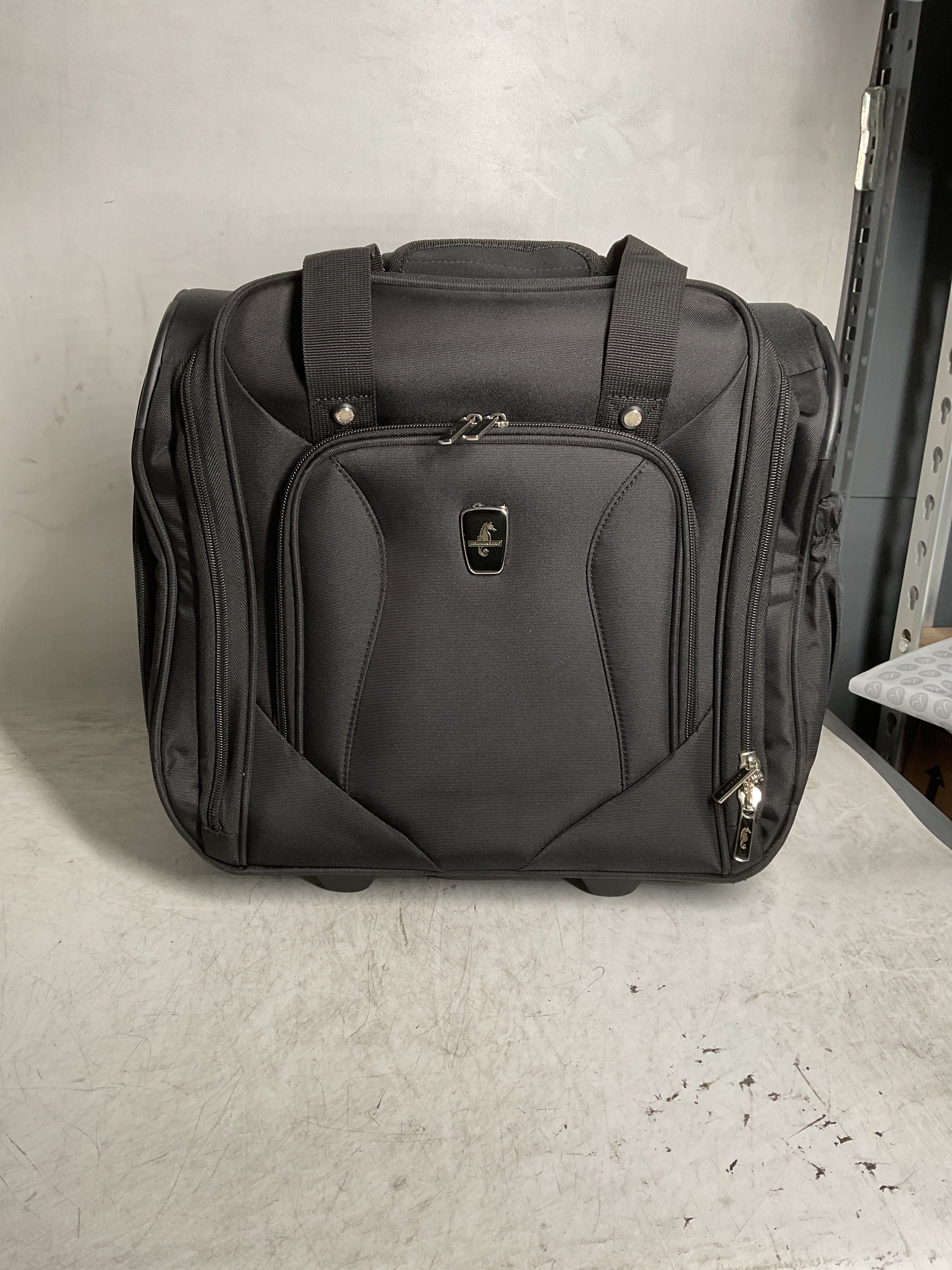Atlantic Ultra Lite Softsides Rolling Underseat Carry-on ( Jade Black ) Jade Black  U25