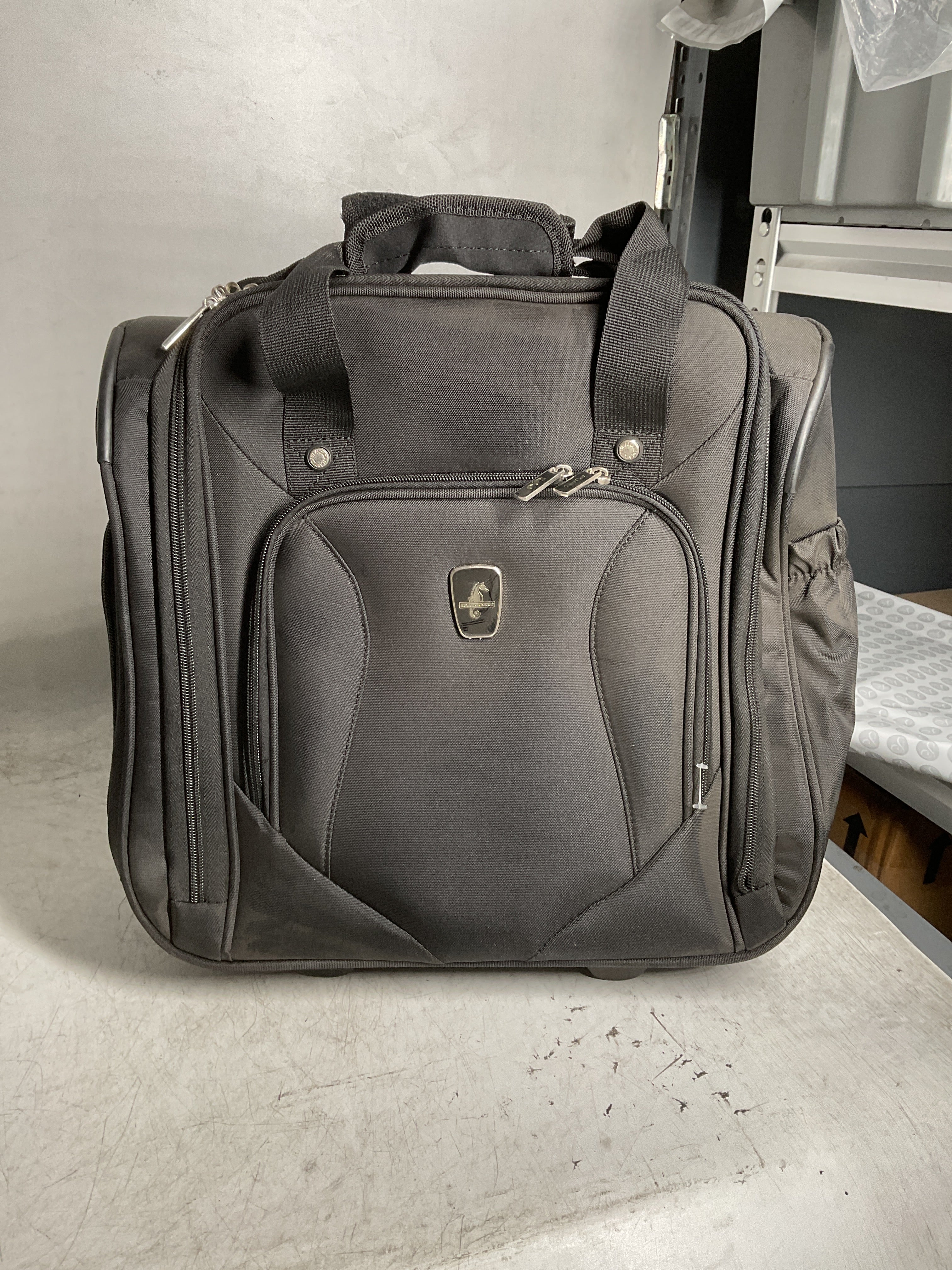 Atlantic Ultra Lite Softsides Rolling Underseat Carry-on ( Jade Black ) Jade Black  U26