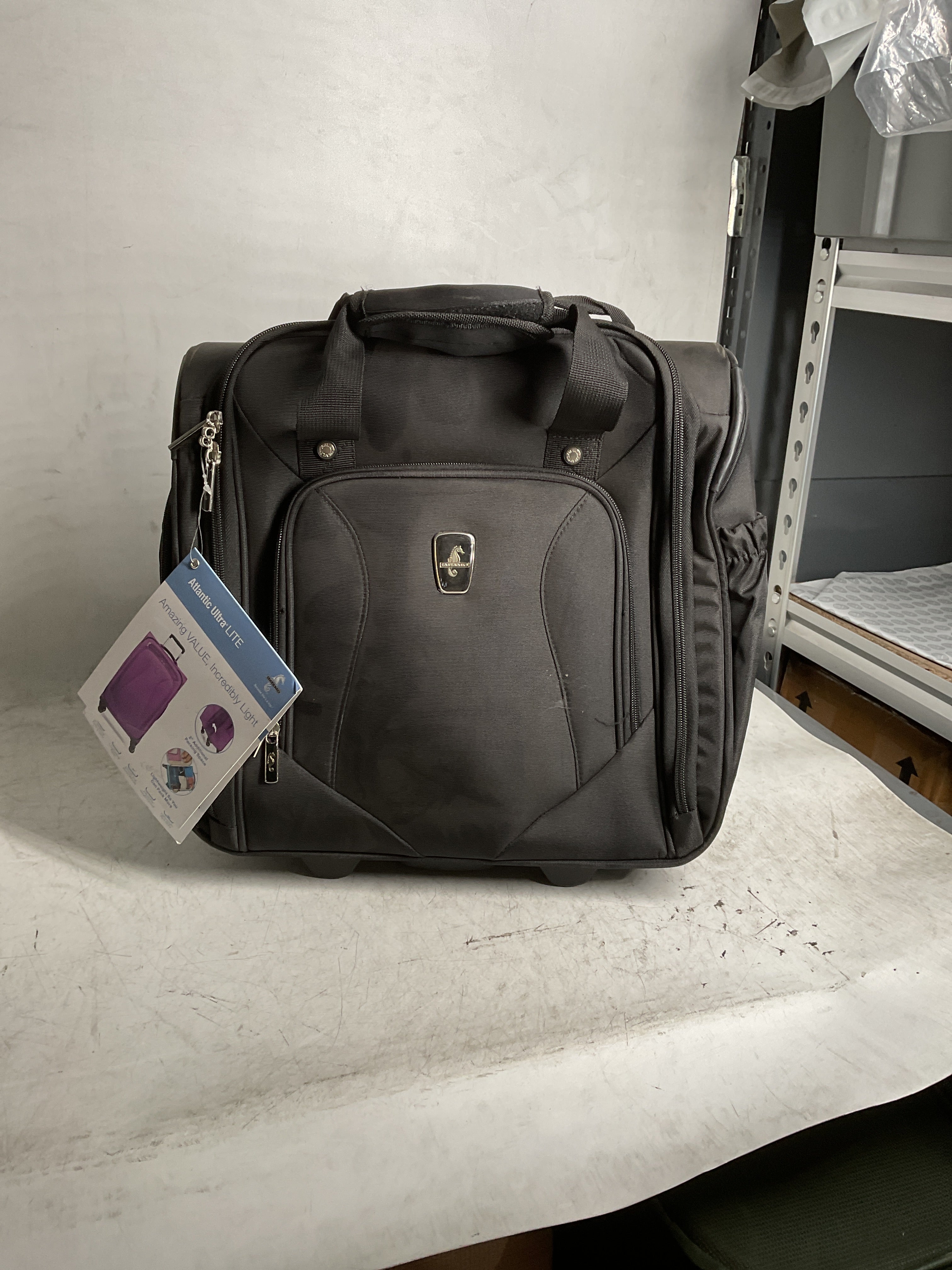 Atlantic Ultra Lite Softsides Rolling Underseat Carry-on ( Jade Black ) Jade Black  U29