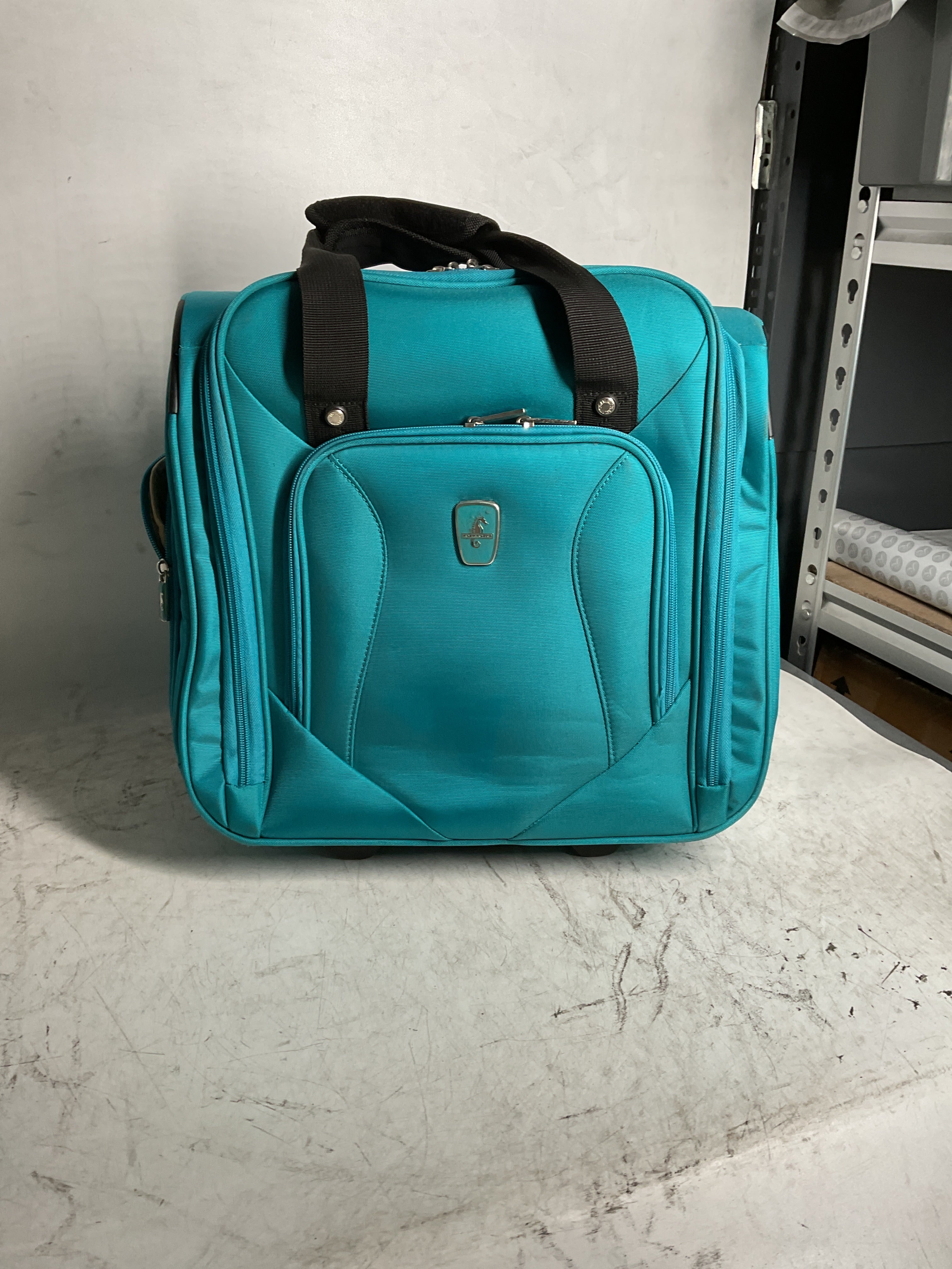 Atlantic Ultra Lite Softsides Rolling Underseat Carry-on ( Turquoise Blue ) Turquoise Blue  U21