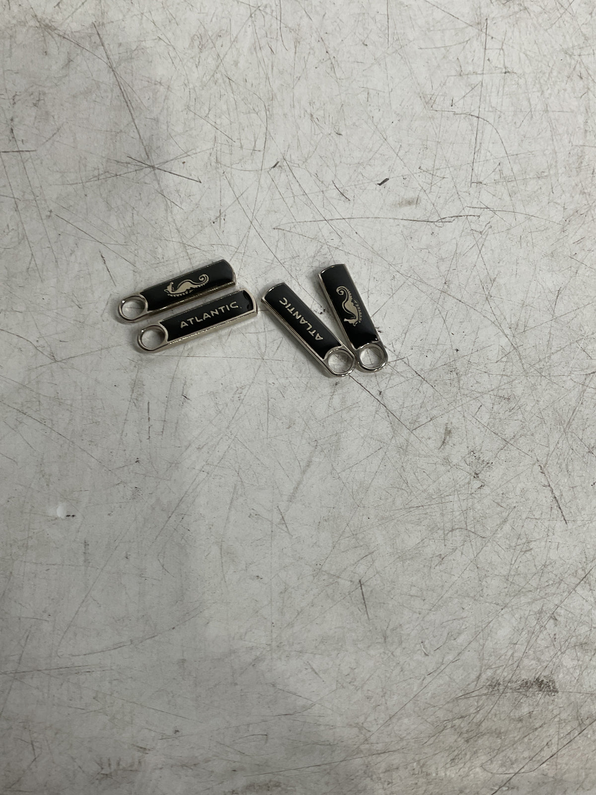 Atlantic Luggage Underseat Set of Zipper PullsU1