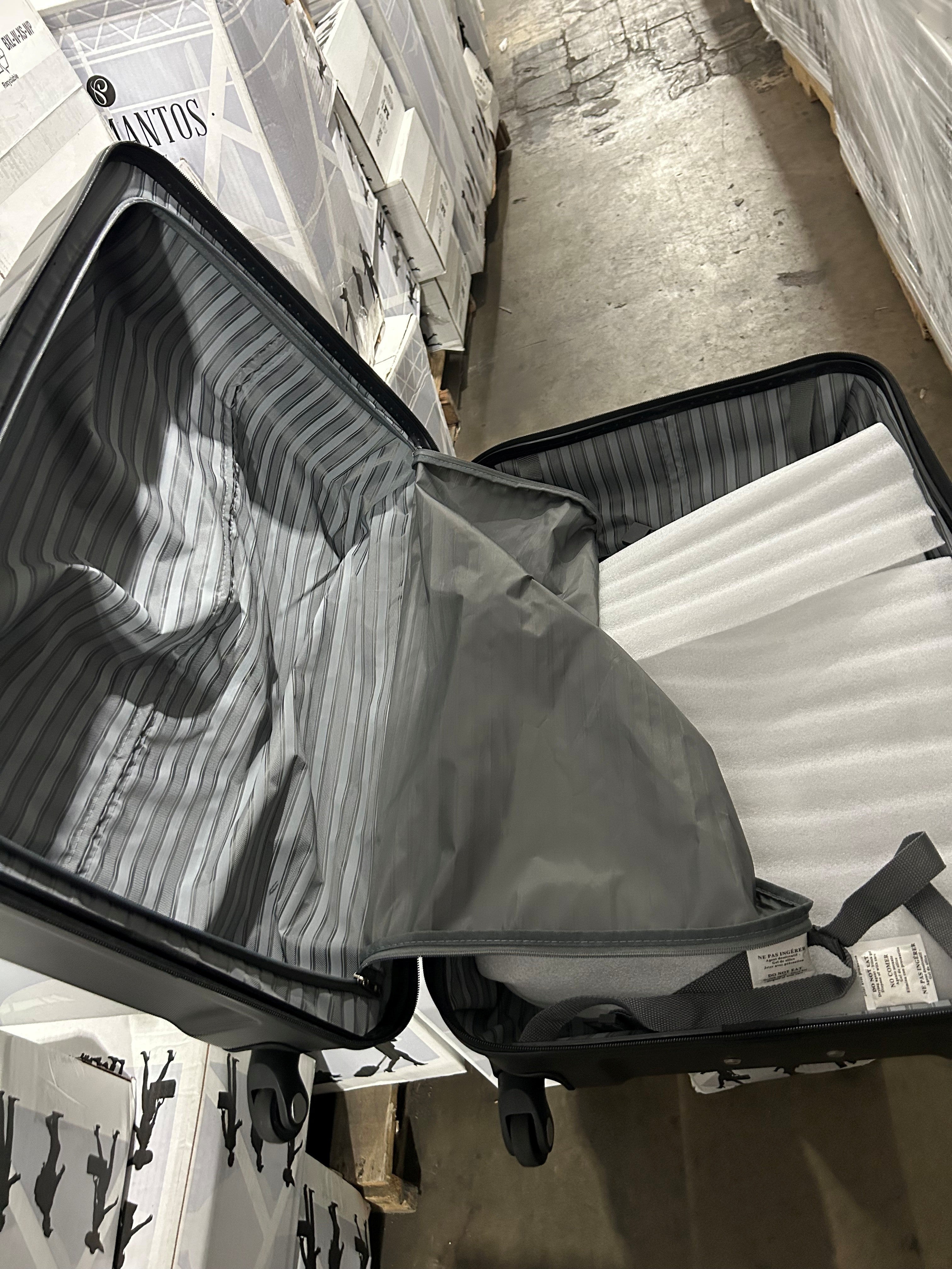 Skyway Epic 2.0 Hardside Lightweight and Durable ABS Shell Luggage, Spacious with Dual Spinning Wheels, Comfort Grip and Expandable, Men and Women U1