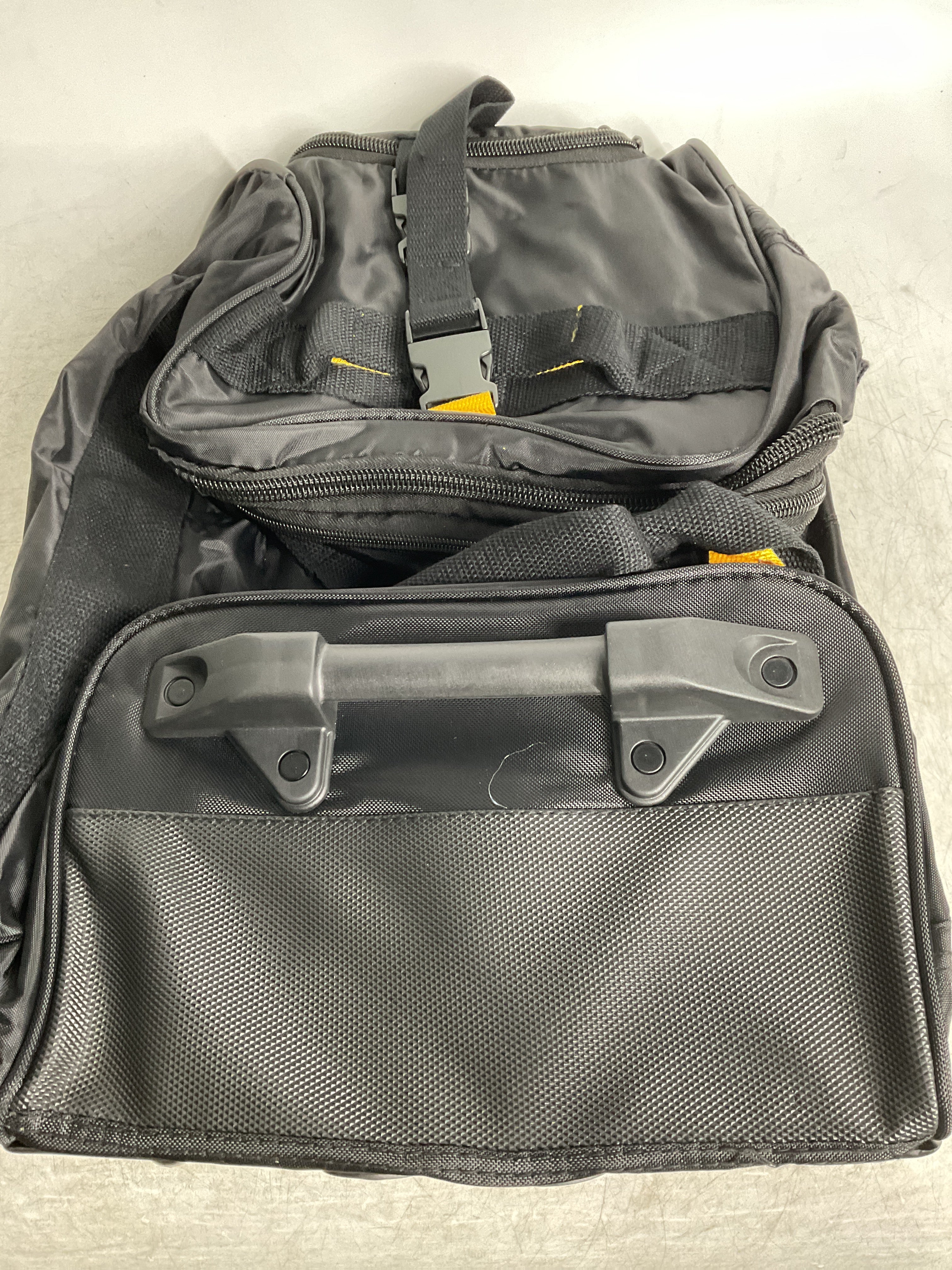 A.Saks 20” EXPANDABLE Wheeled Duffel ( Black , One Size ) Black One Size U2