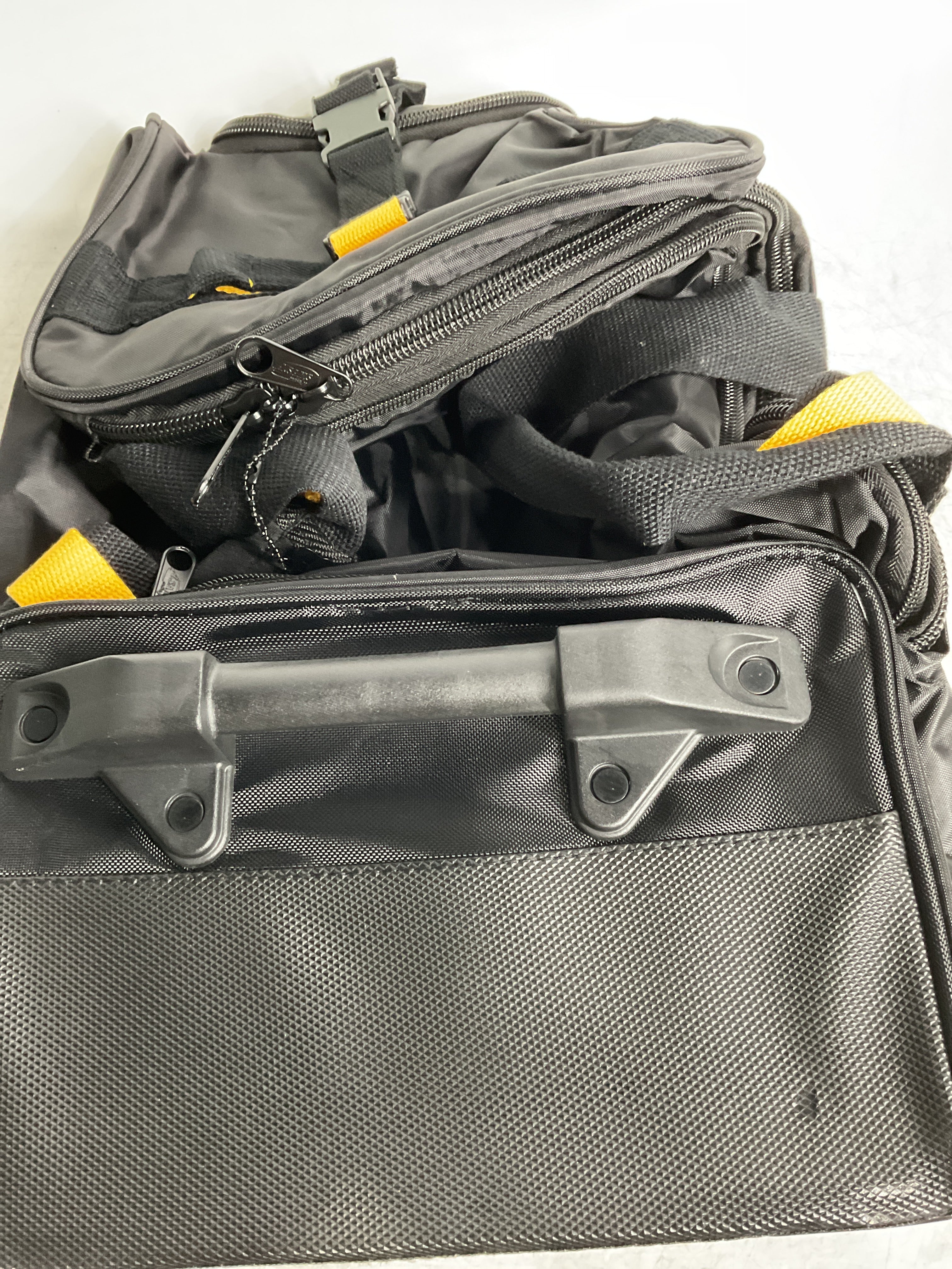 A.Saks 20” EXPANDABLE Wheeled Duffel ( Black , One Size ) Black One Size U23