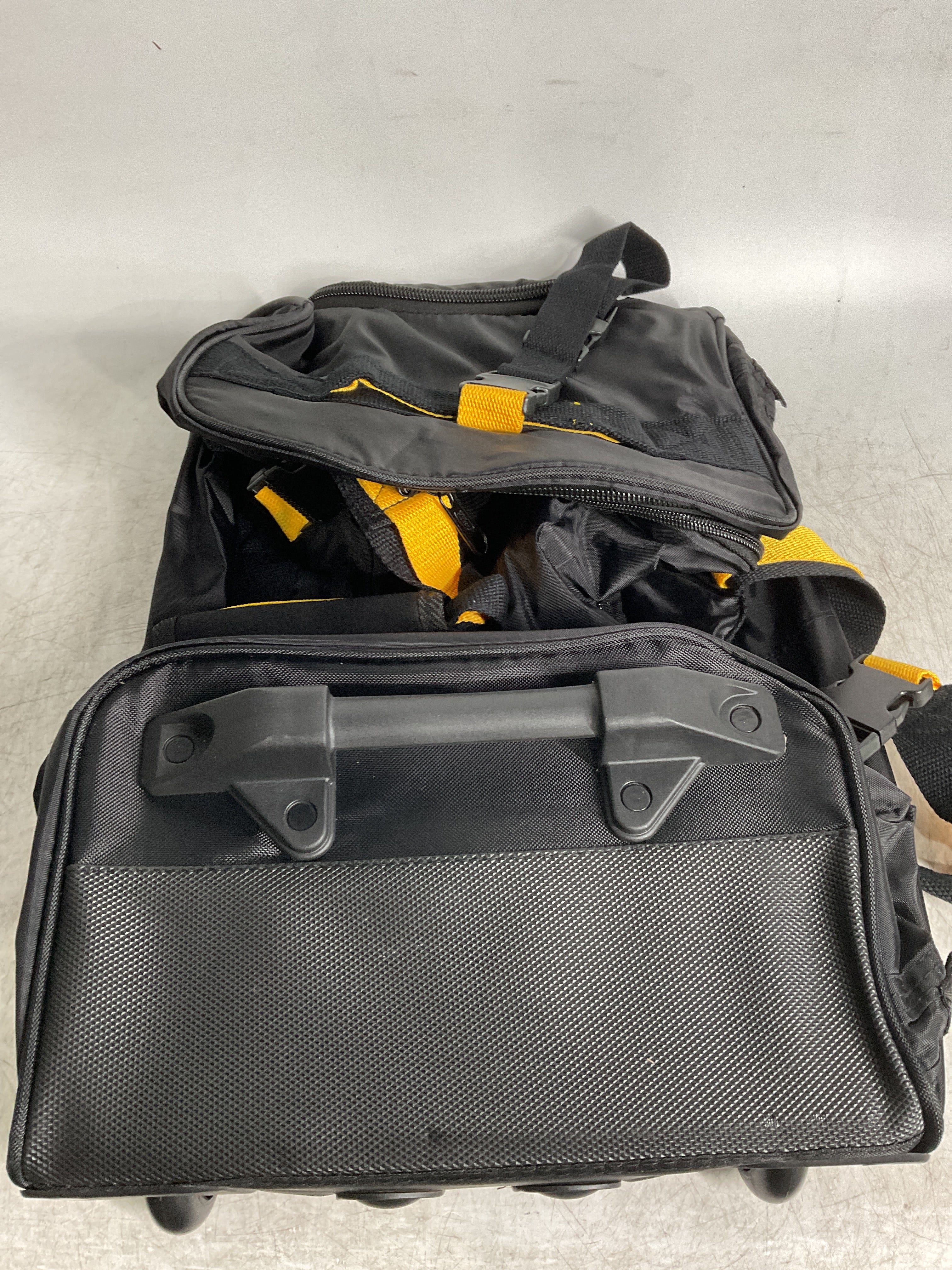 A.Saks 20” EXPANDABLE Wheeled Duffel ( Black , One Size ) Black One Size U5