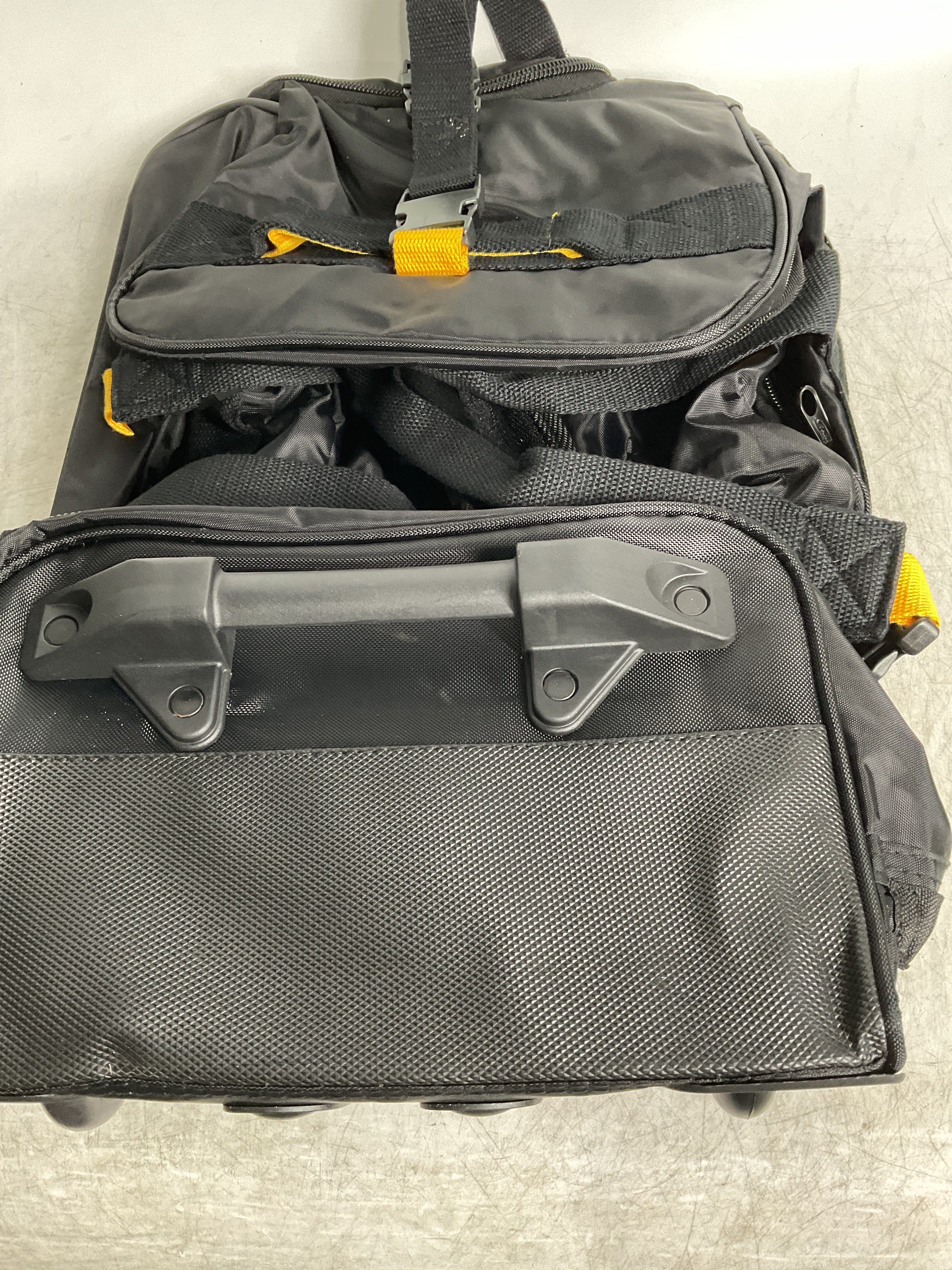 A.Saks 20” EXPANDABLE Wheeled Duffel ( Black , One Size ) Black One Size U8
