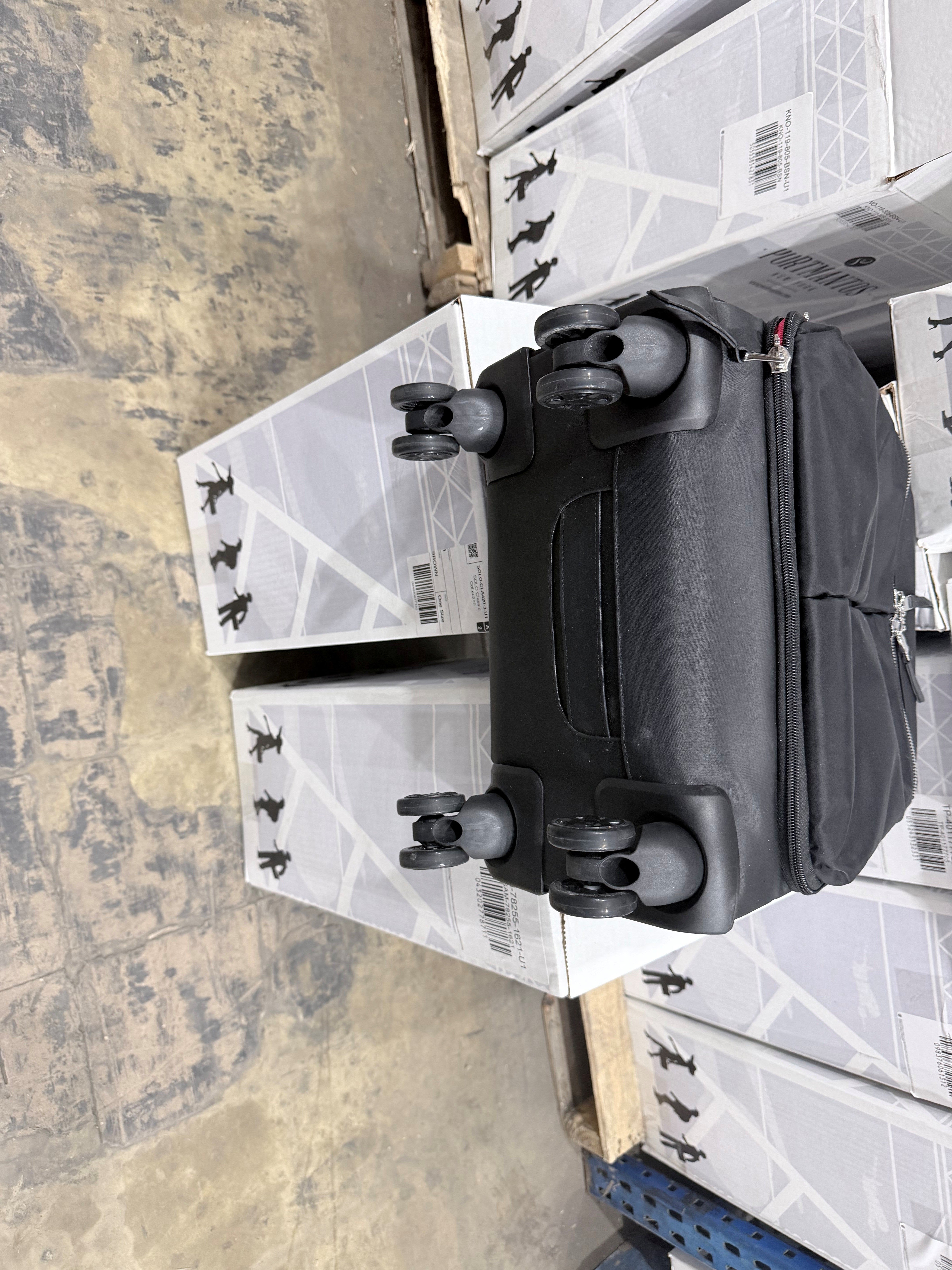 Knomo London Parklane 4-Wheel Carry-On Black One Size U1