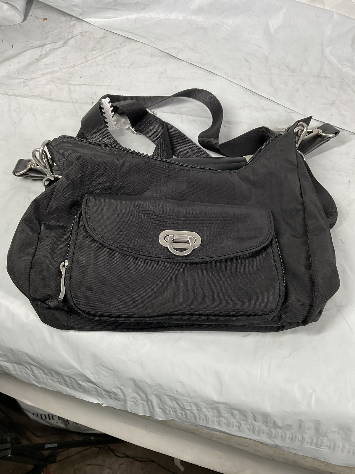 Baggallini Black Shoulder BagU2